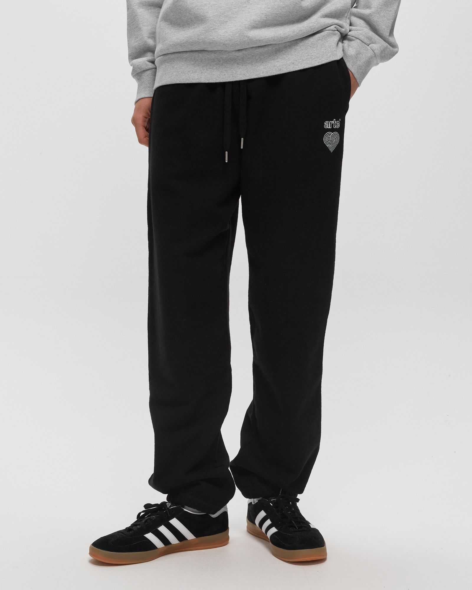 New Chest Arte Heart Logo Pants