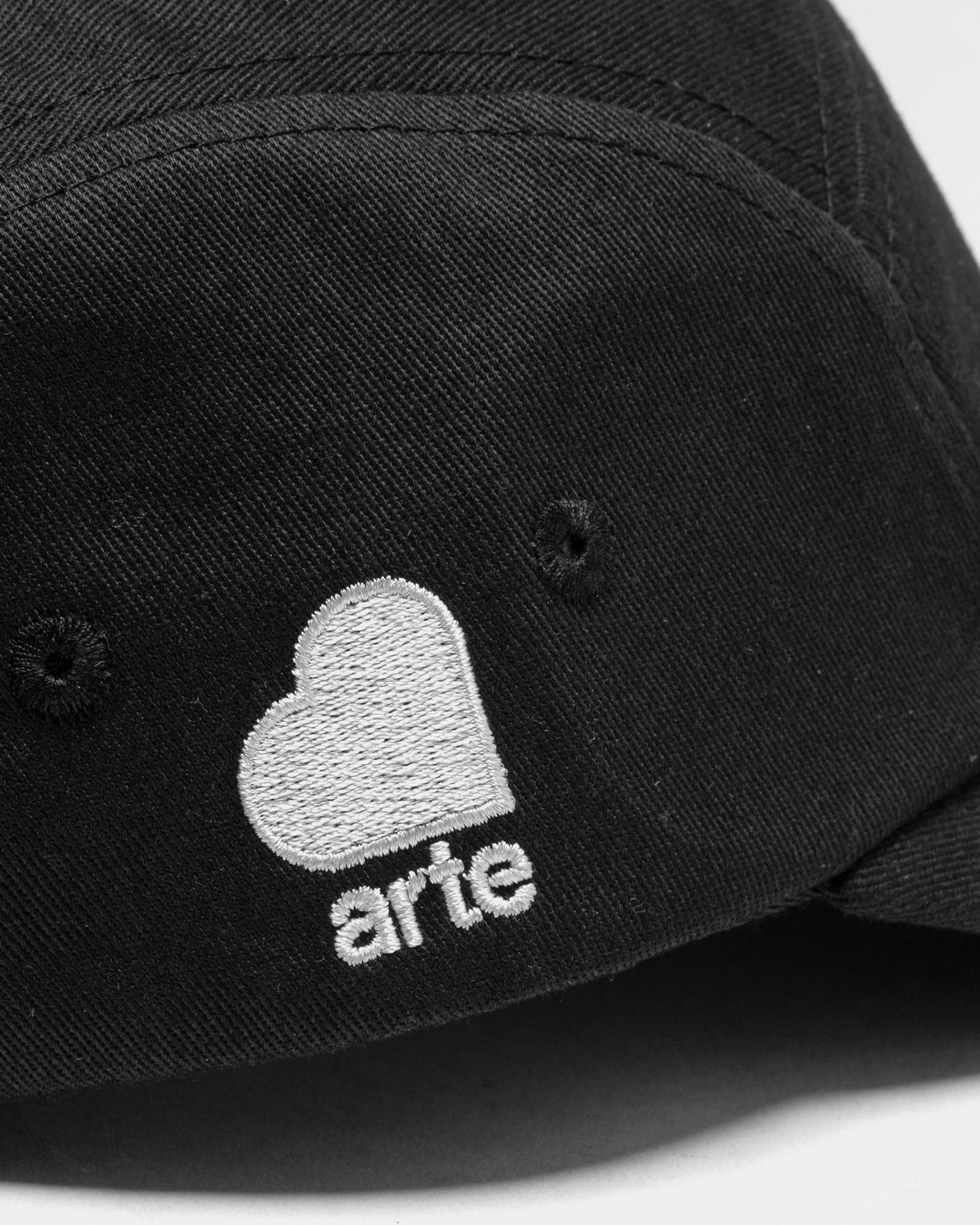 5 Panels Crooked Heart Cap