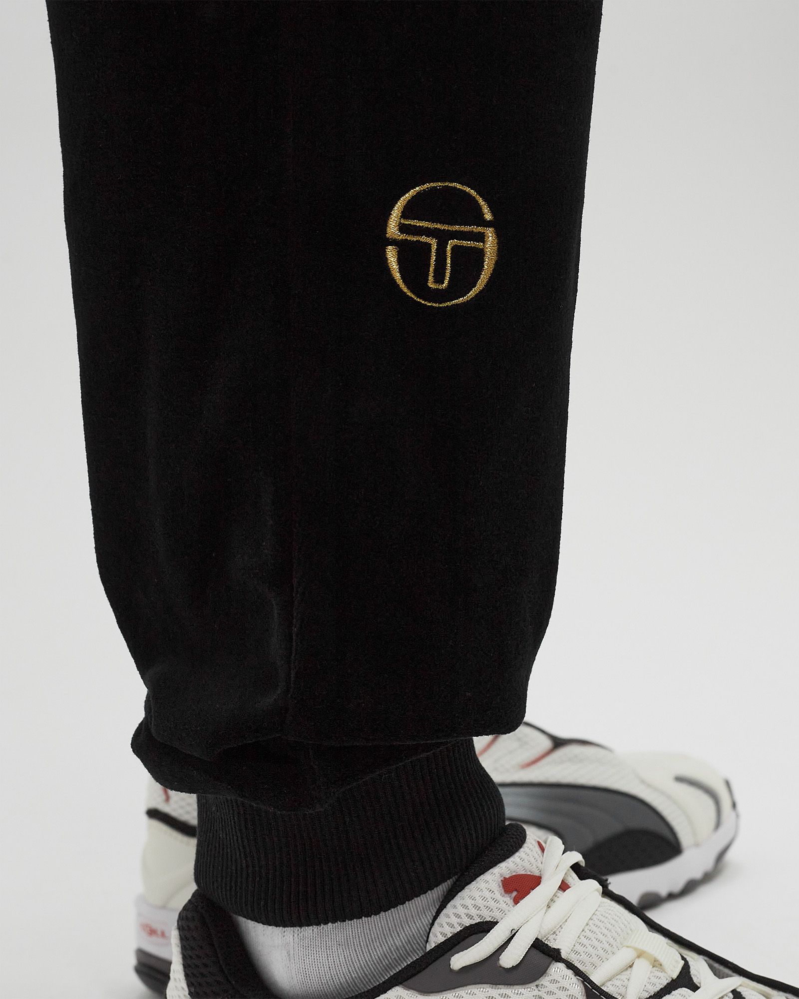 COURT VELOUR TRACK PANTS