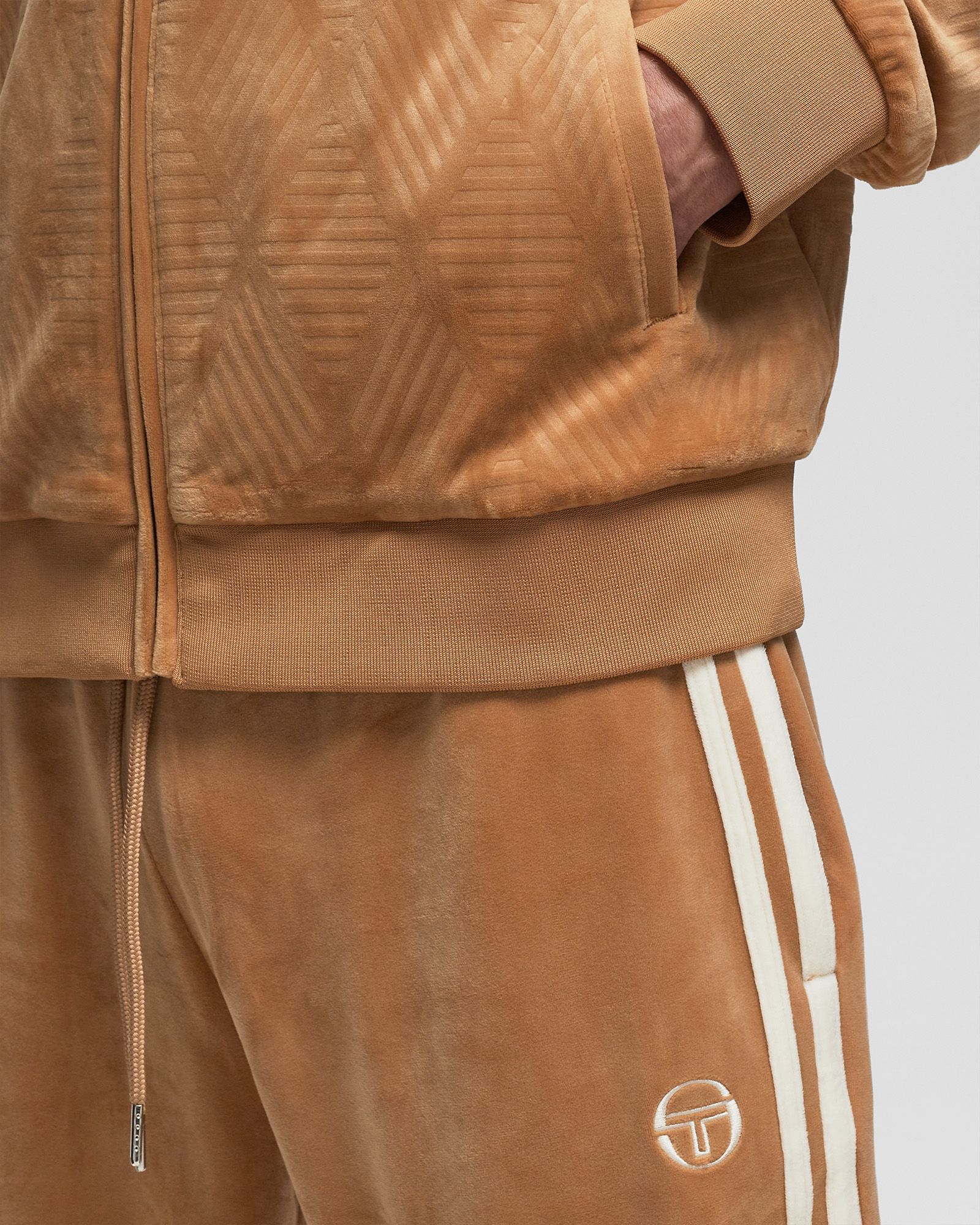 DEBOSSED DAMARINDO VELOUR TRACKSUIT