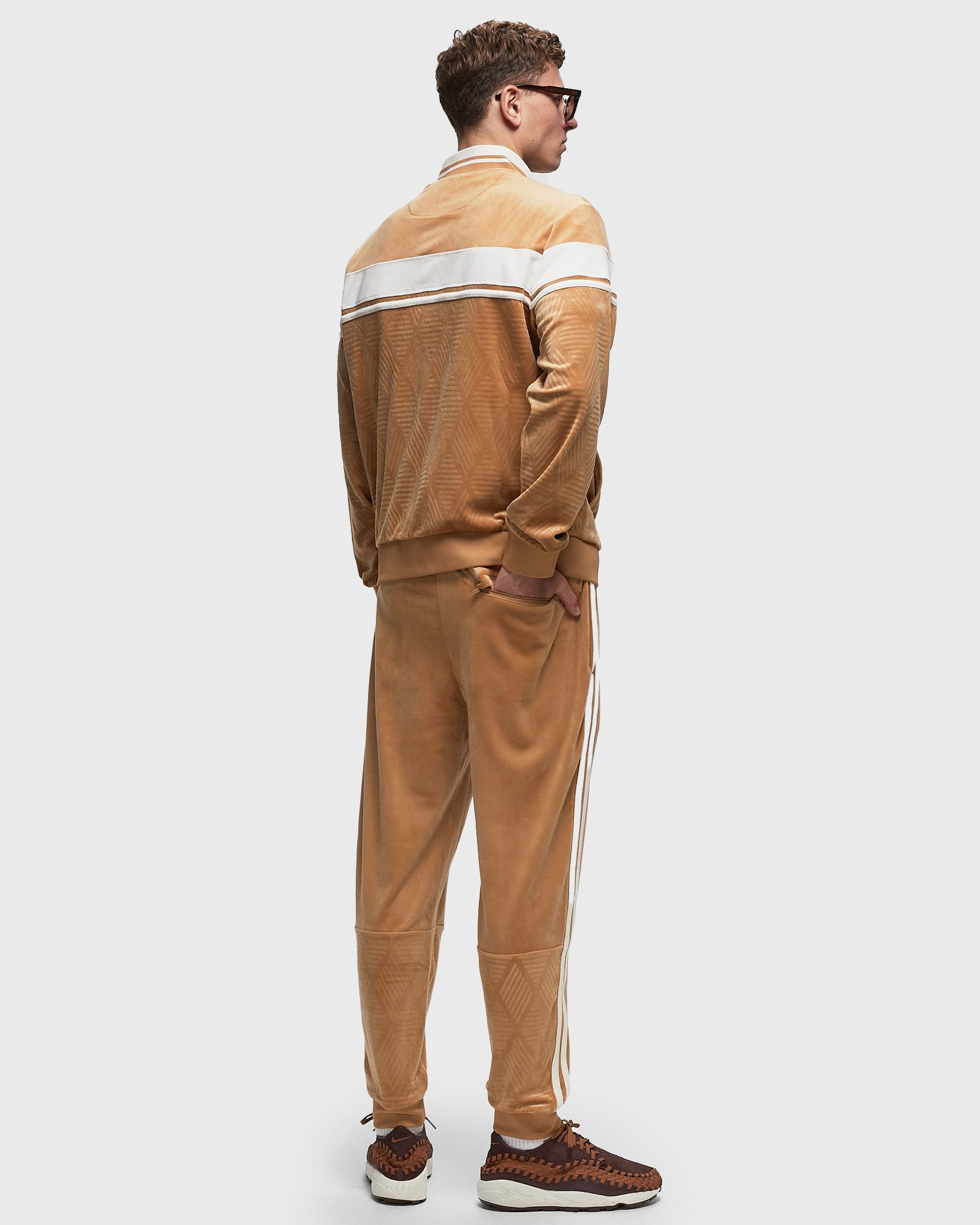 DEBOSSED DAMARINDO VELOUR TRACKSUIT