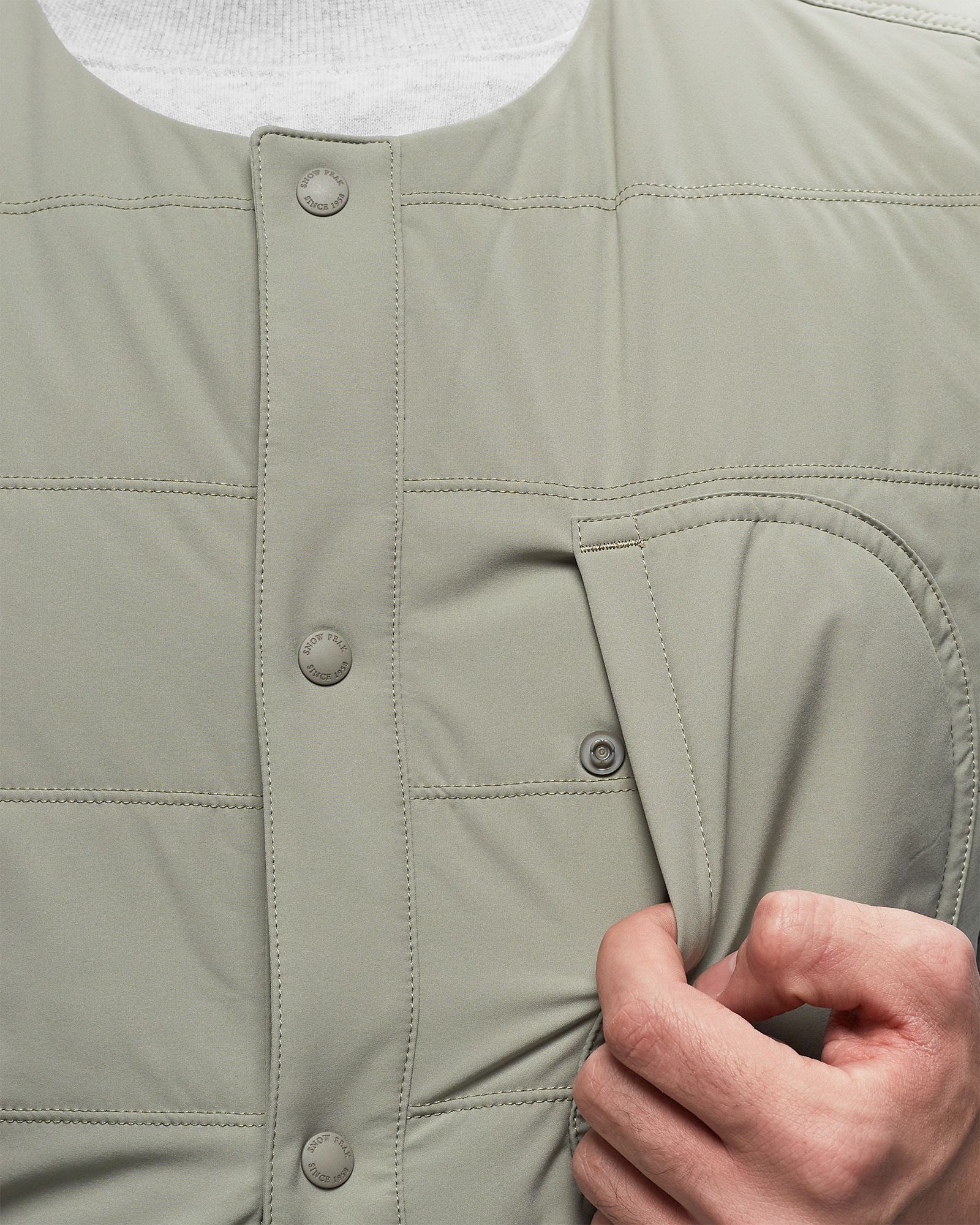 FLEXIBLE INSULATED VEST