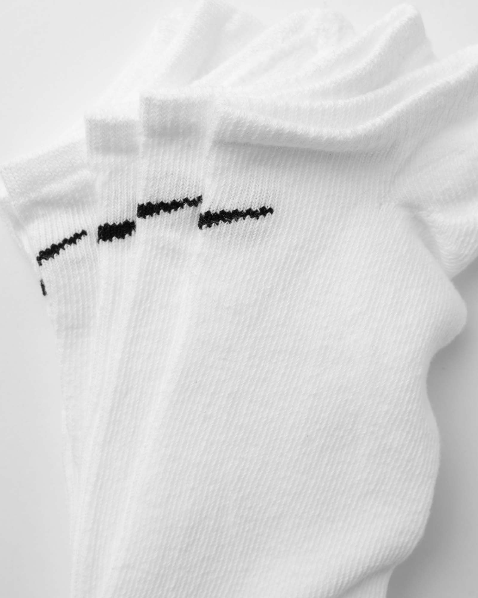 Lightweight Training No-Show Socks (3 Pairs)