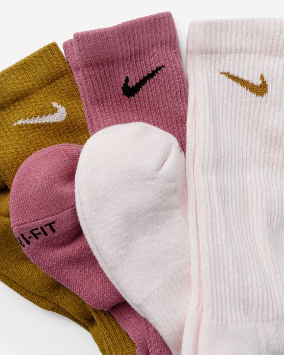 Nike everyday hot sale plus socks