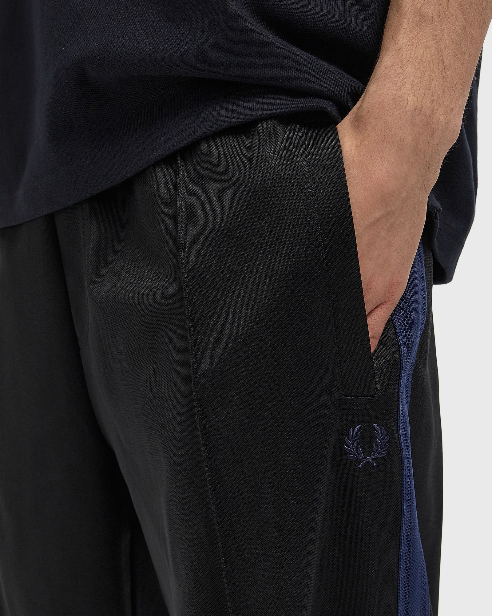 MESH TAPED TRACK PANT