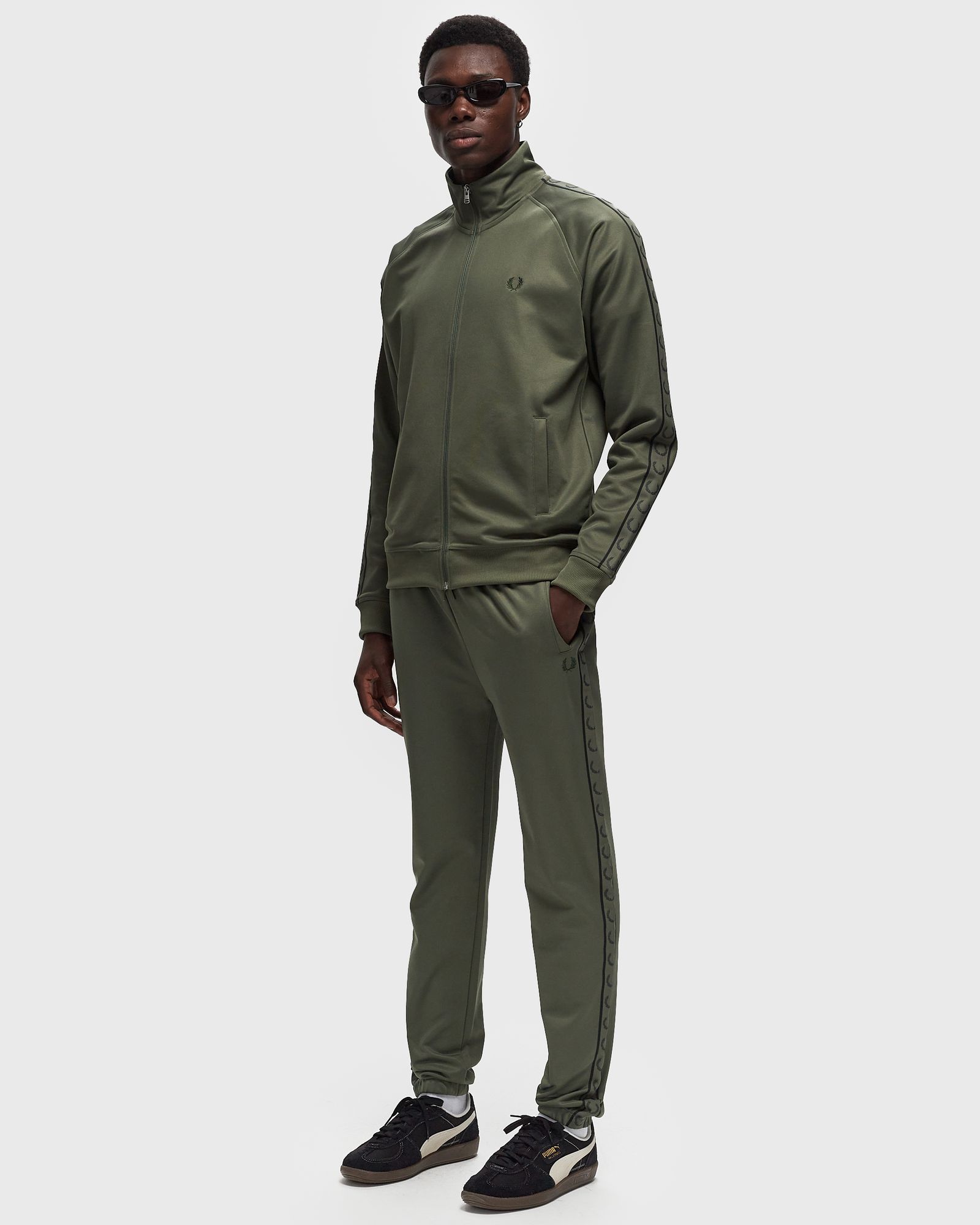 CONTRAST TAPE TRACK PANT