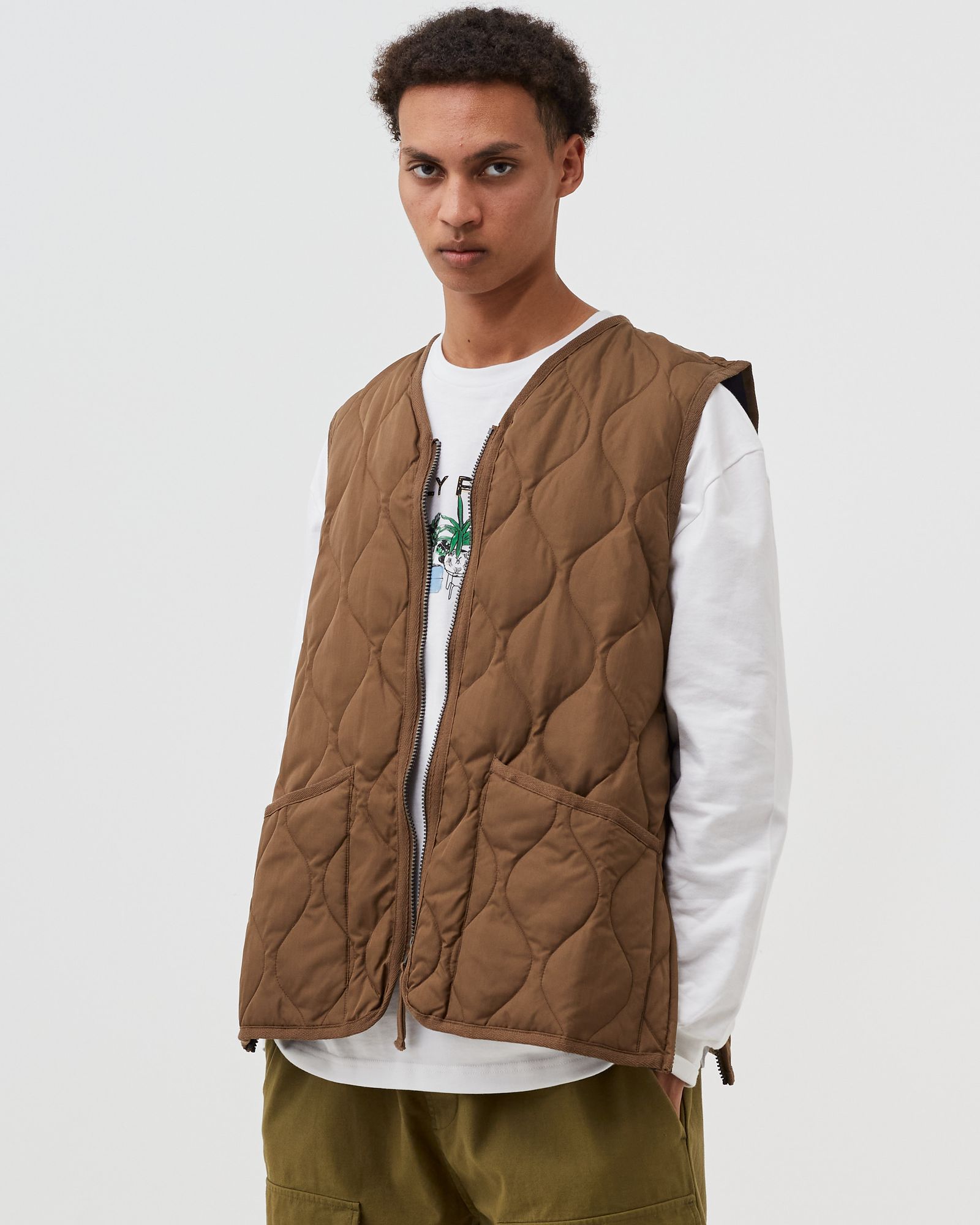 MILITARY ZIP V-NECK VEST