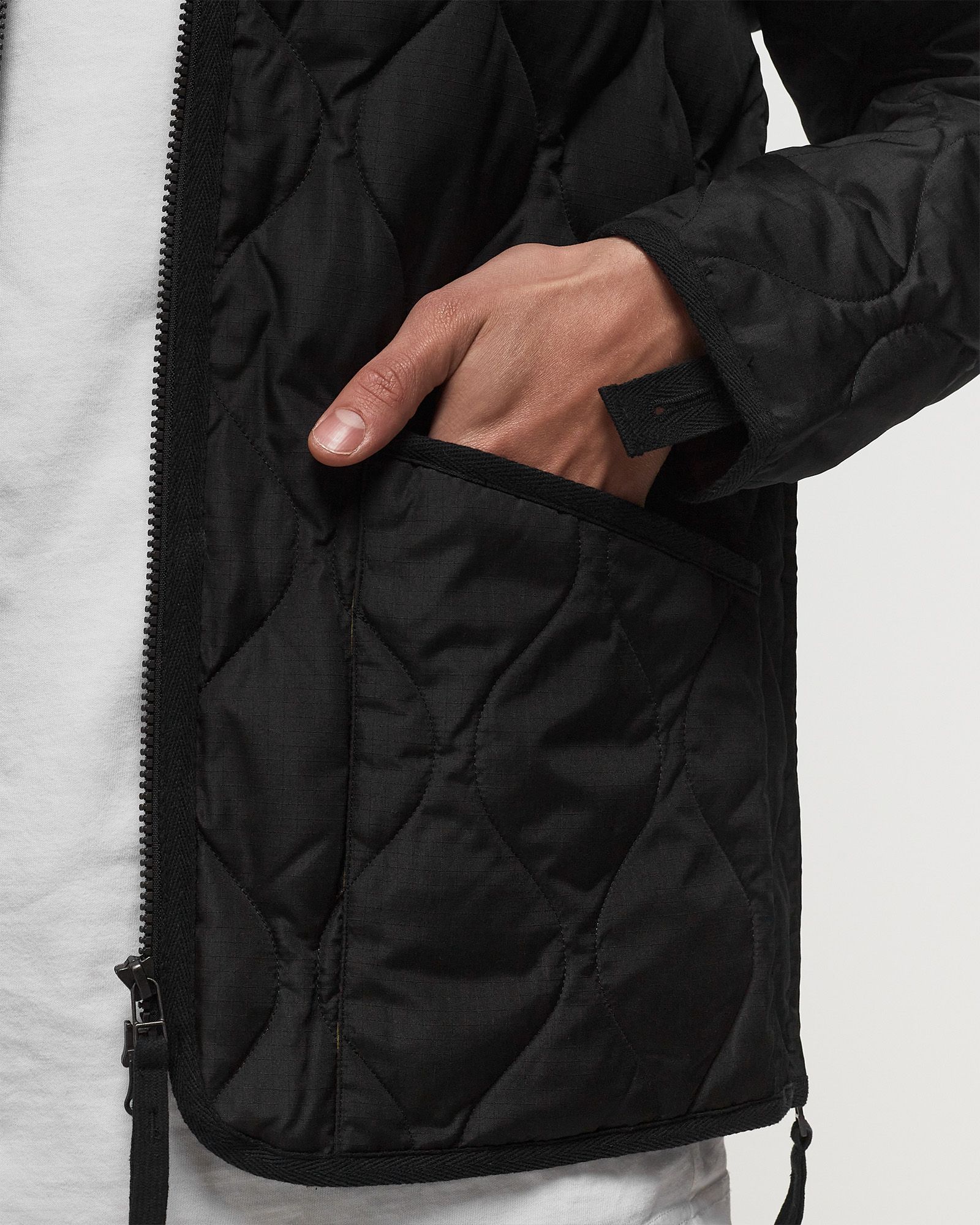 MILITARY ZIP V-NECK JACKET