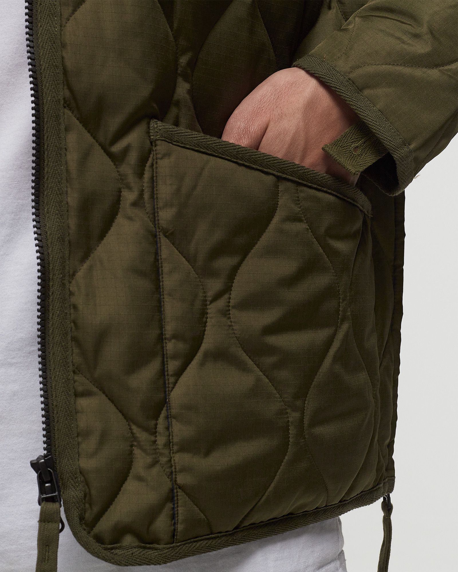 MILITARY ZIP V-NECK JACKET