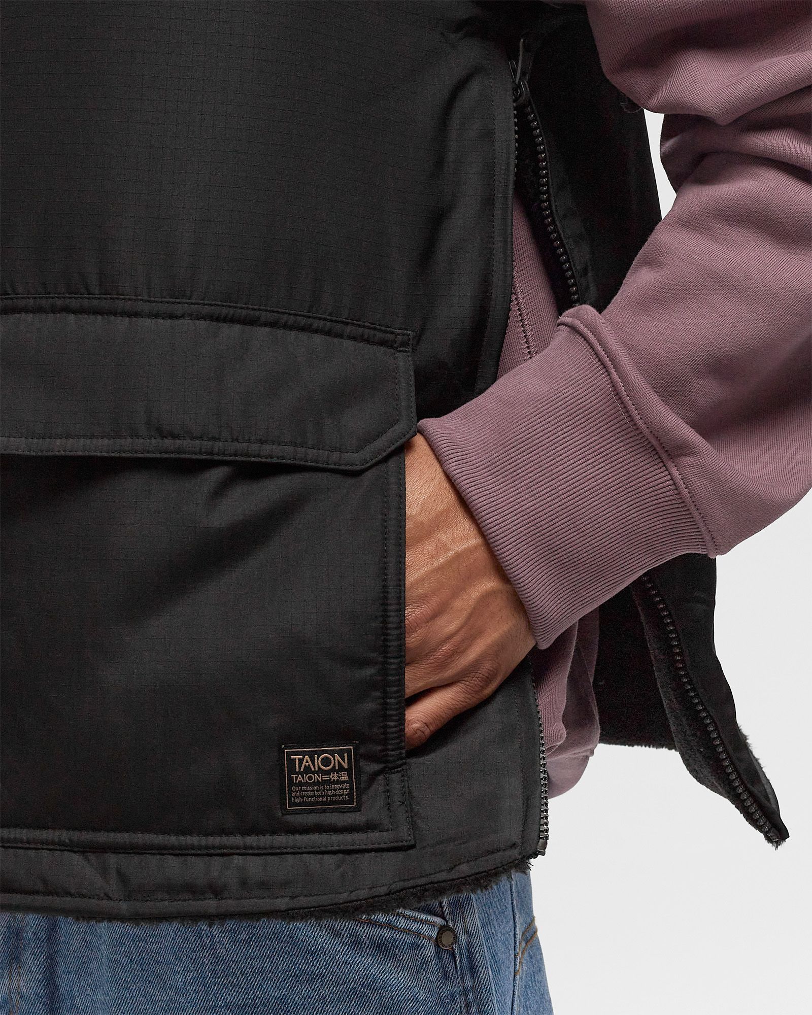 NON DOWN  MILITARY  REVERSIBLE BOA HI NECK VEST