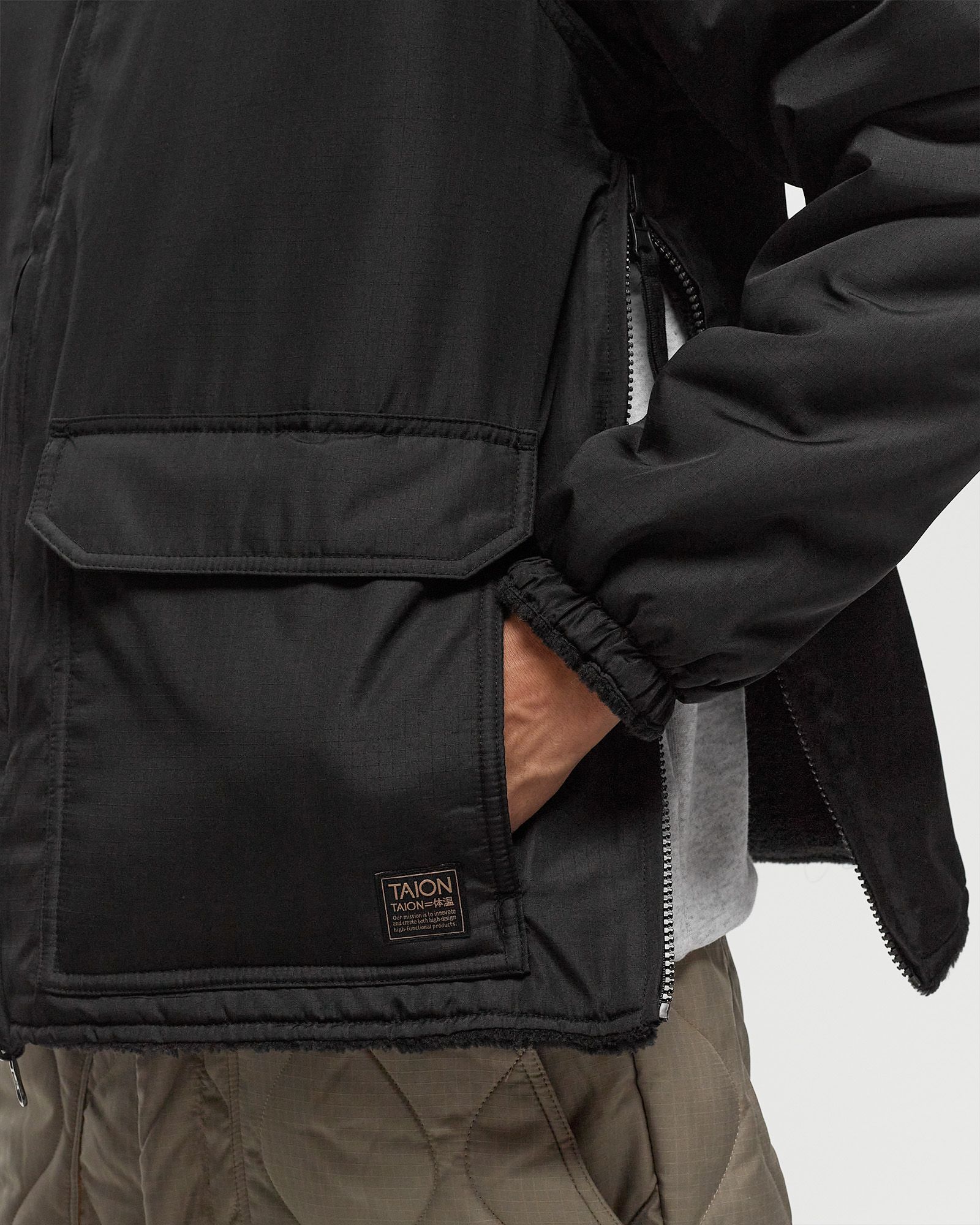 NON DOWN  MILITARY  REVERSIBLE BOA HI NECK JACKET