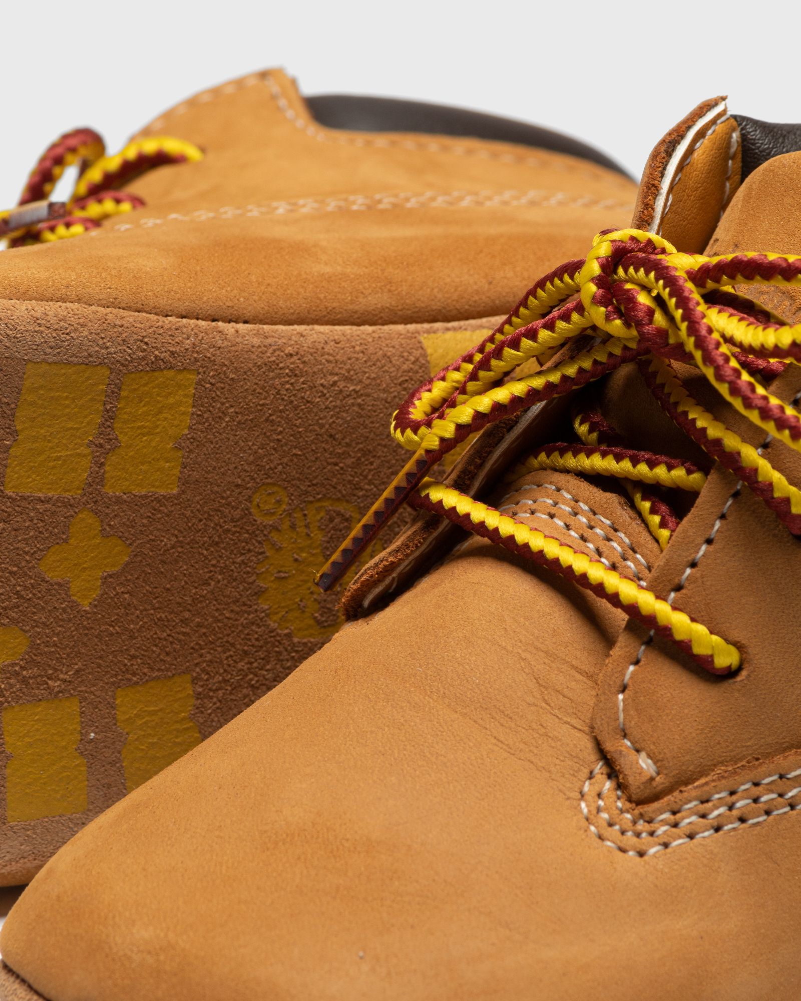 CRIB BOOTIES/CAP SET