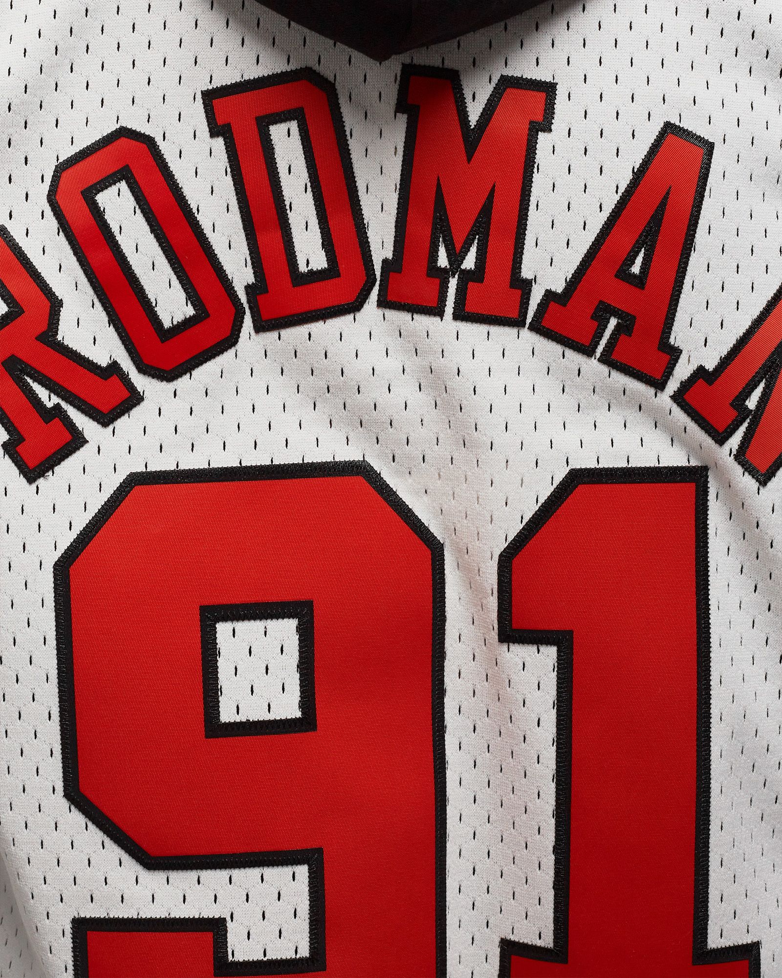 NBA CREAM TEAM COLOR SWINGMAN JERSEY BULLS 1997 DENNIS RODMAN #91