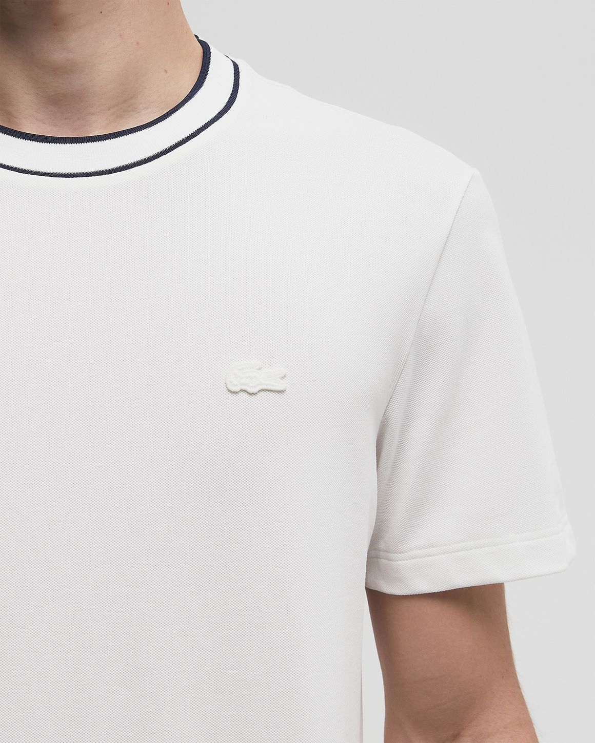 Lacoste STRETCH PIQUÉ STRIPE COLLAR T-SHIRT White | BSTN Store