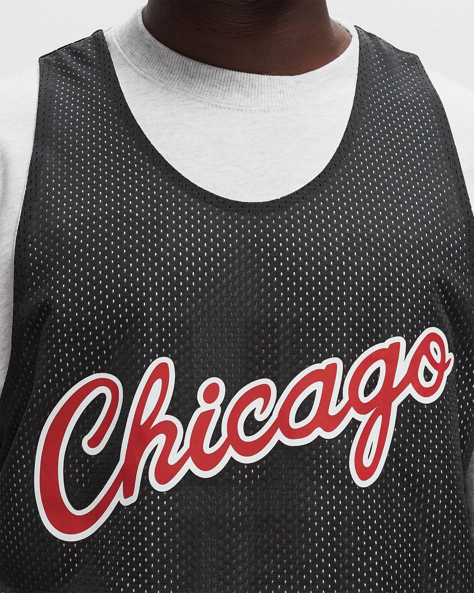 NBA REVERSIBLE MESH PRACTICE TANK VINTAGE LOGO BULLS