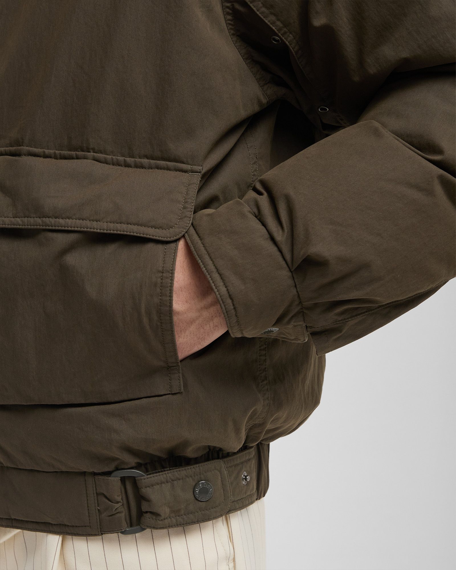 MULTI POCKET DOWN JACKET