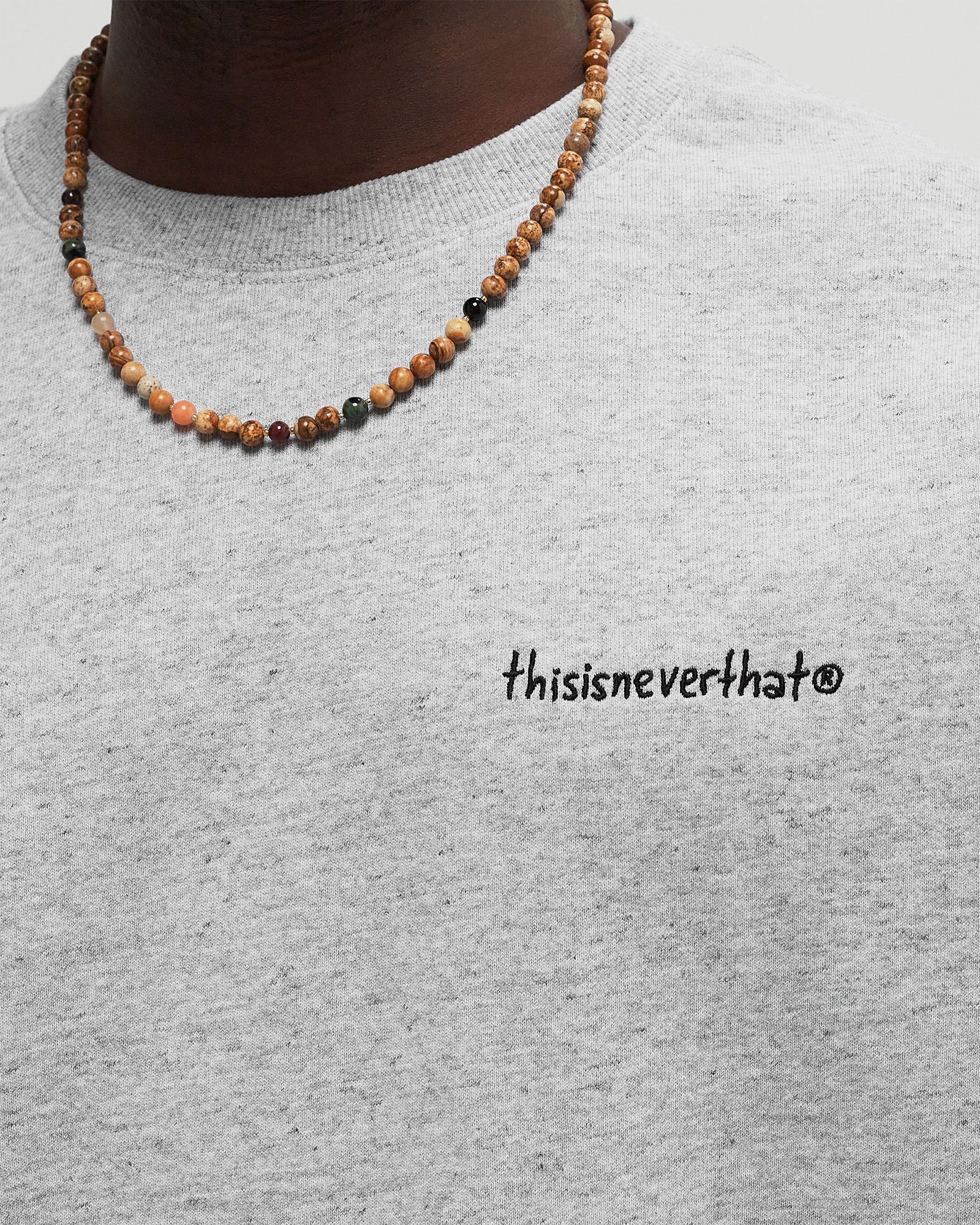 SKETCH EMBROIDERY CREWNECK