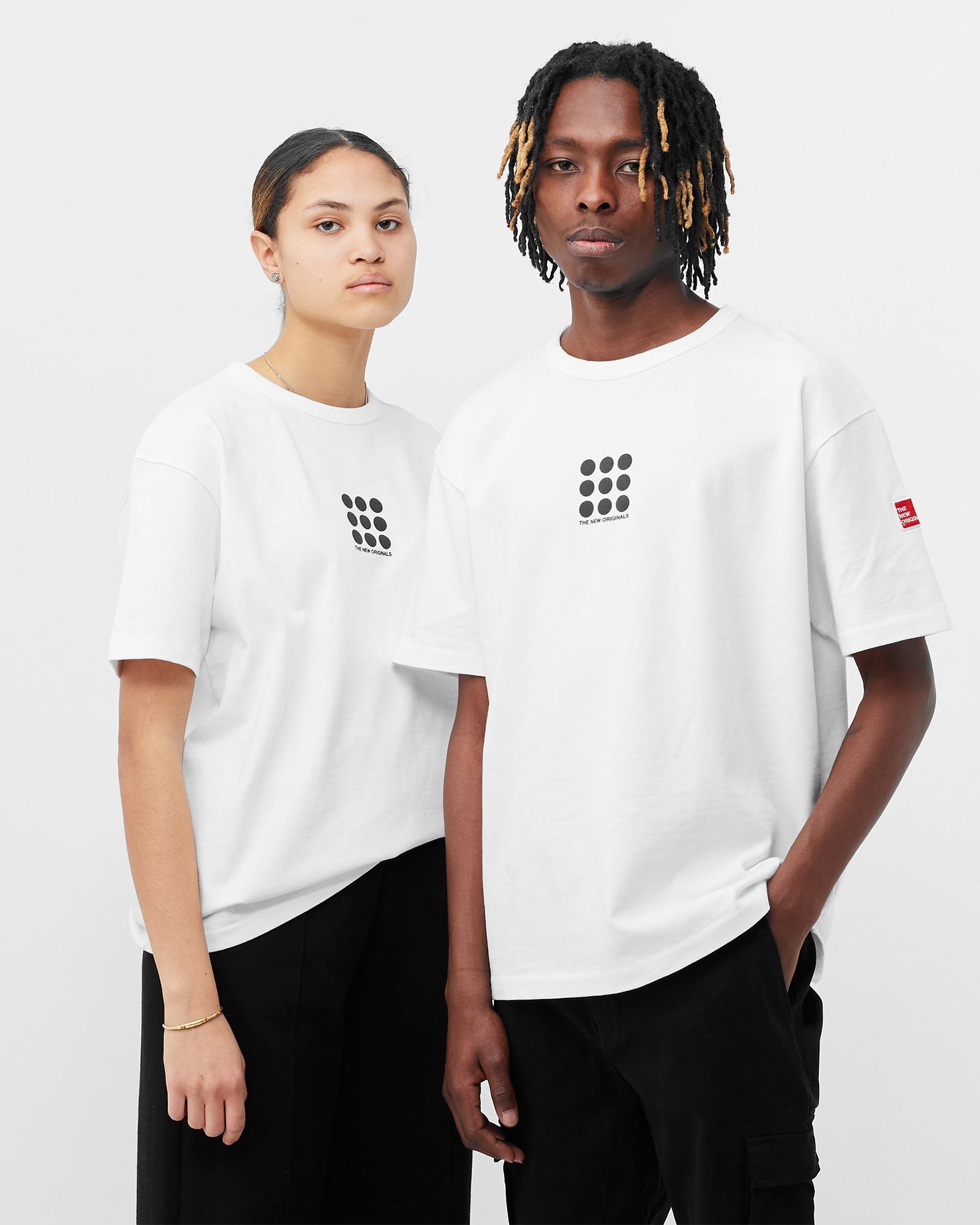 9-Dots Tee