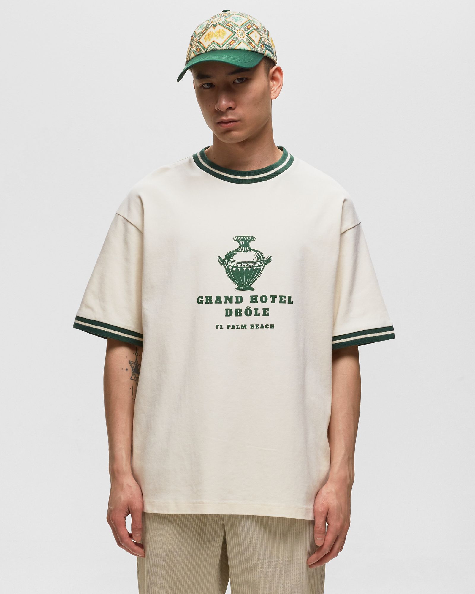 Le T-shirt Hotel Drôle