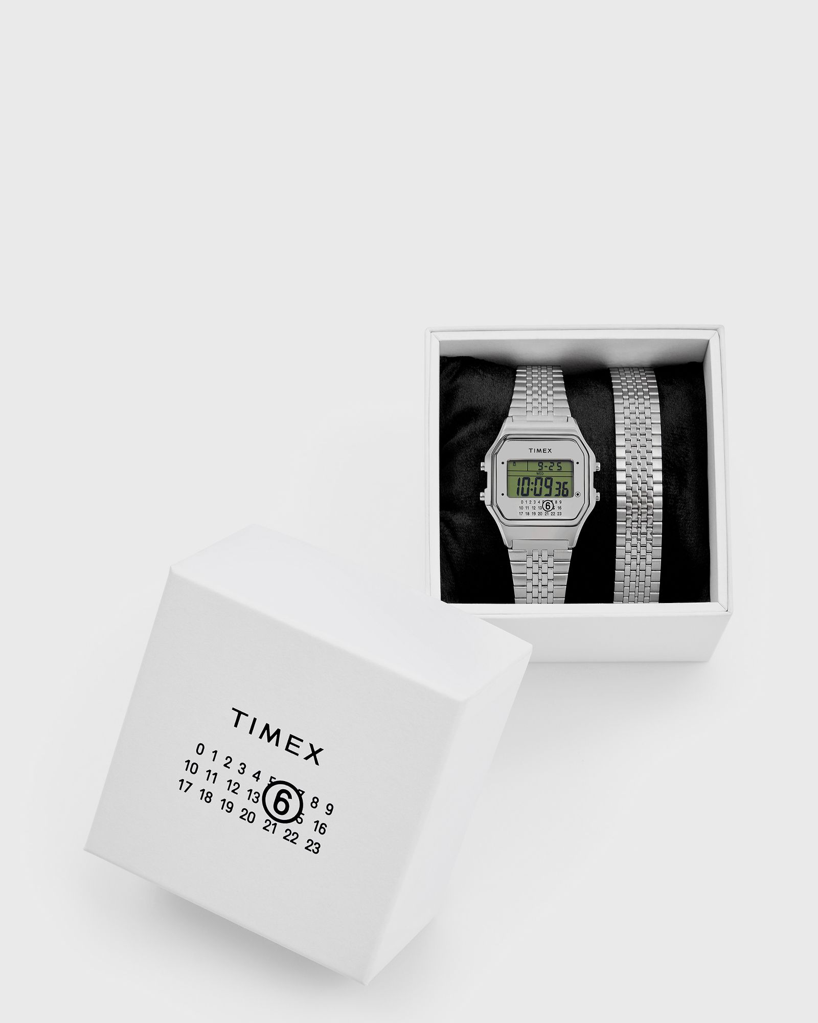 Timex × MM6 T80 Gift Set Extra Bracelet Timex Timex x MM6 Maison Margiela T80 Gift Set w/ Extra