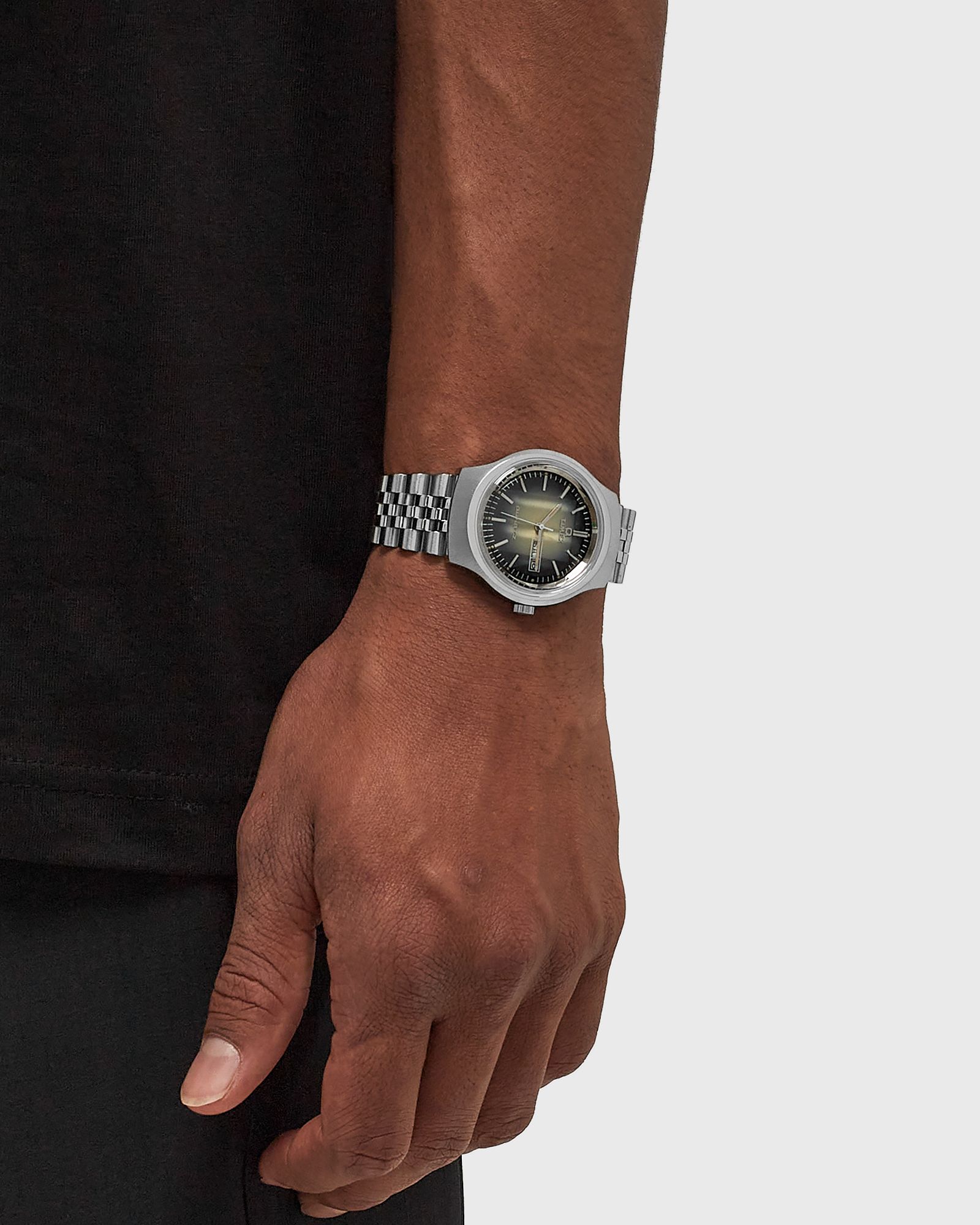 TIMEX Q Reissue disital　シルバー Timex Q Timex Reissue Dégradé Silver | BSTN Store