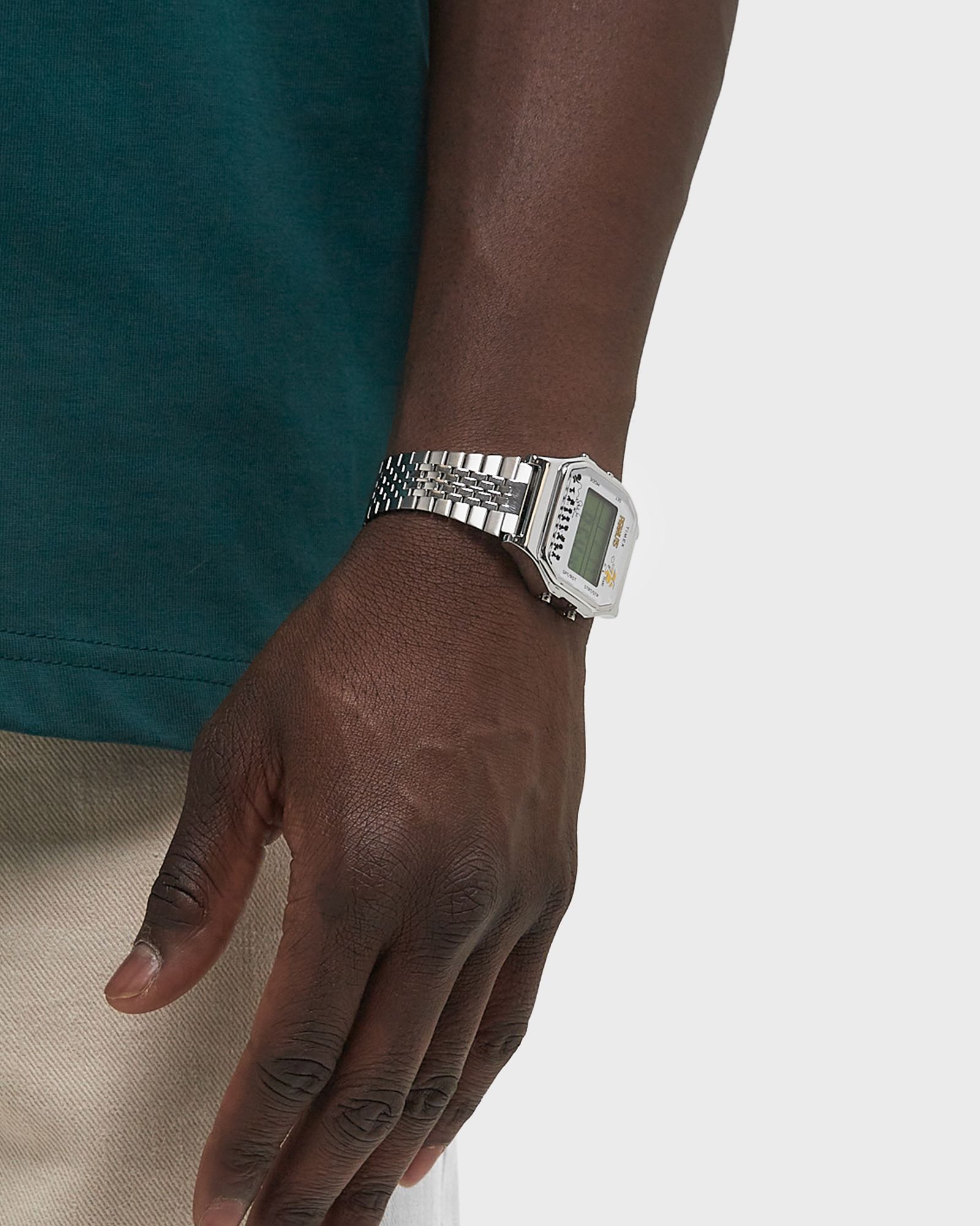 Peanuts 75th Anniversary T-80 Silver Tone Case and Stainless Steel Bracelet 34mm case