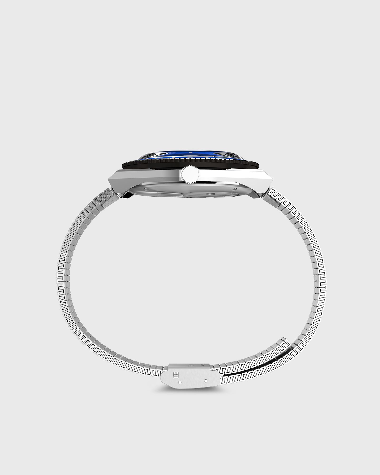 x Seconde Steel Q Prequel Top Watch