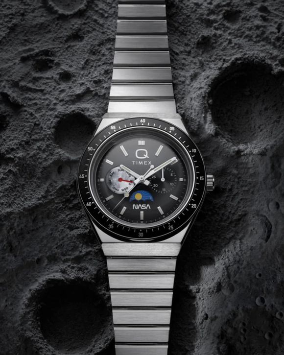 Q Timex x Nasa