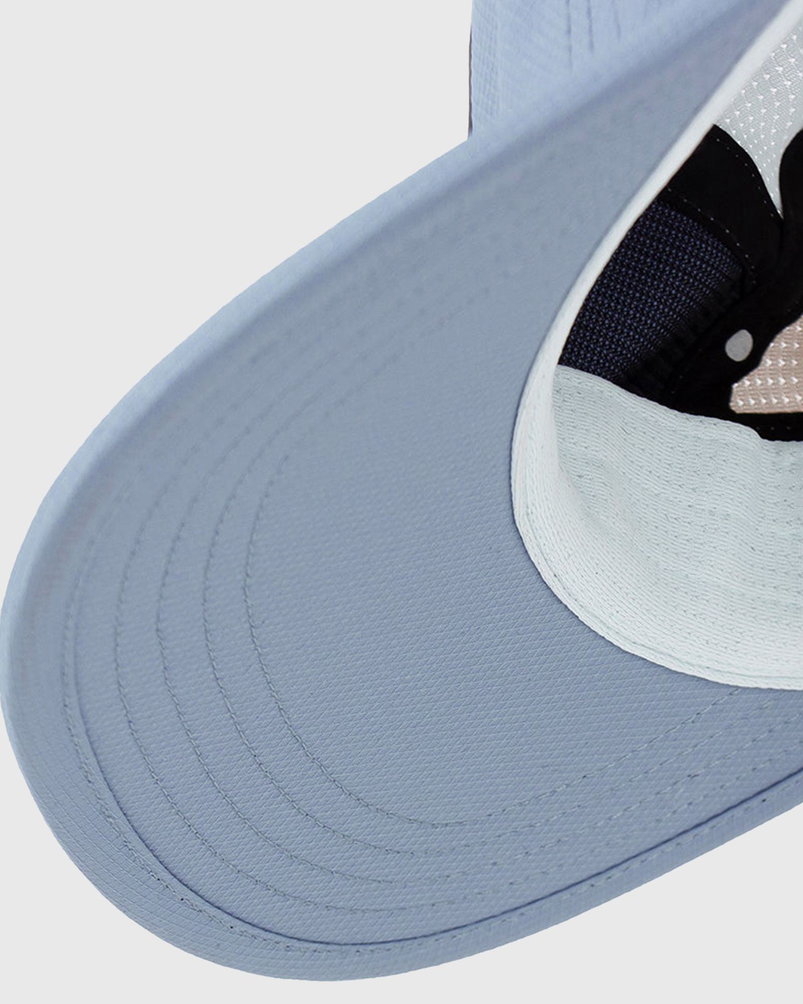 GOCap-Field-IconicBar-Chambray