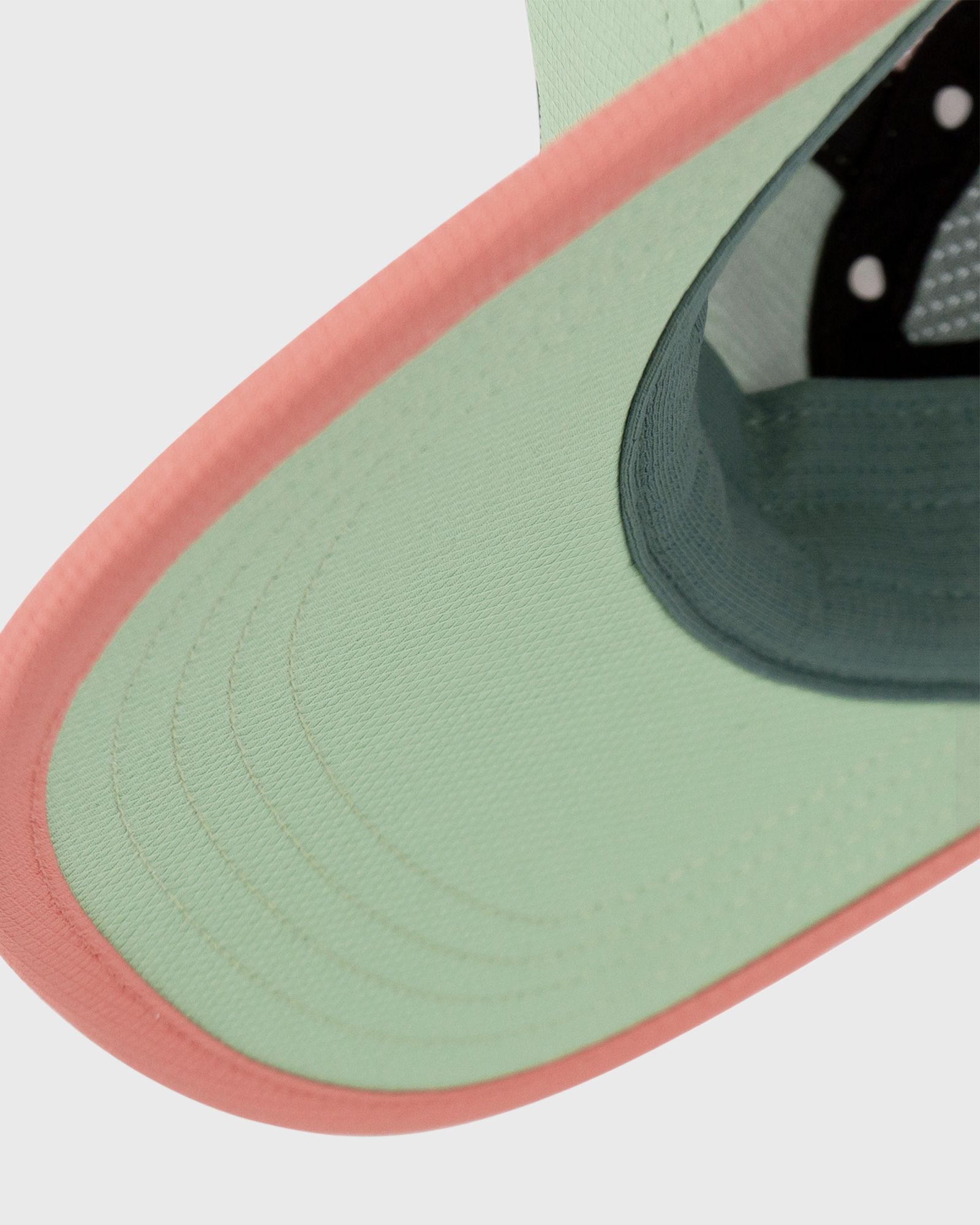 GOCap-Field-IconicBar-Pistachio-SilverPine