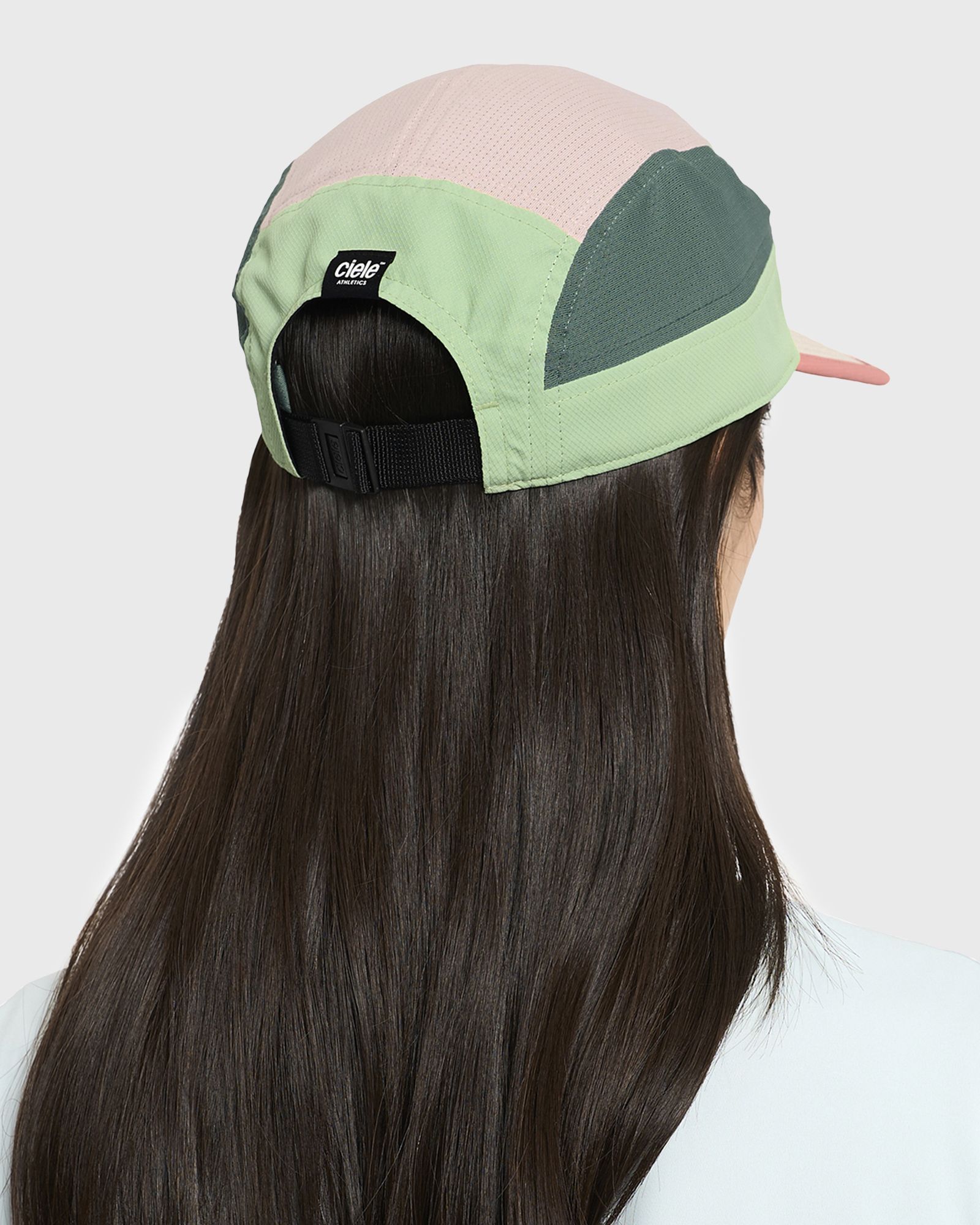 GOCap-Field-IconicBar-Pistachio-SilverPine