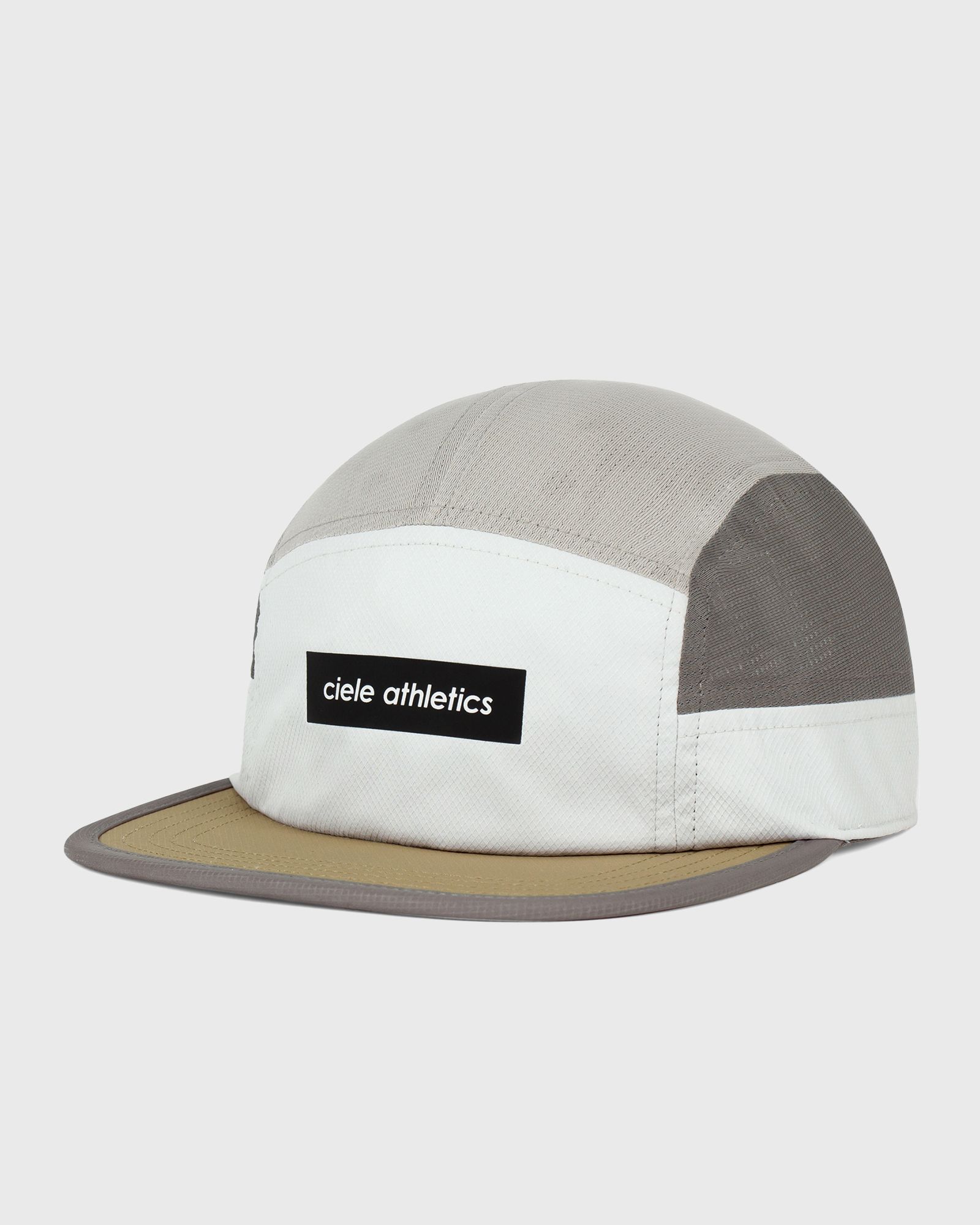 Gocap-Field-Iconicbar-Lightgrey-Shadow-image