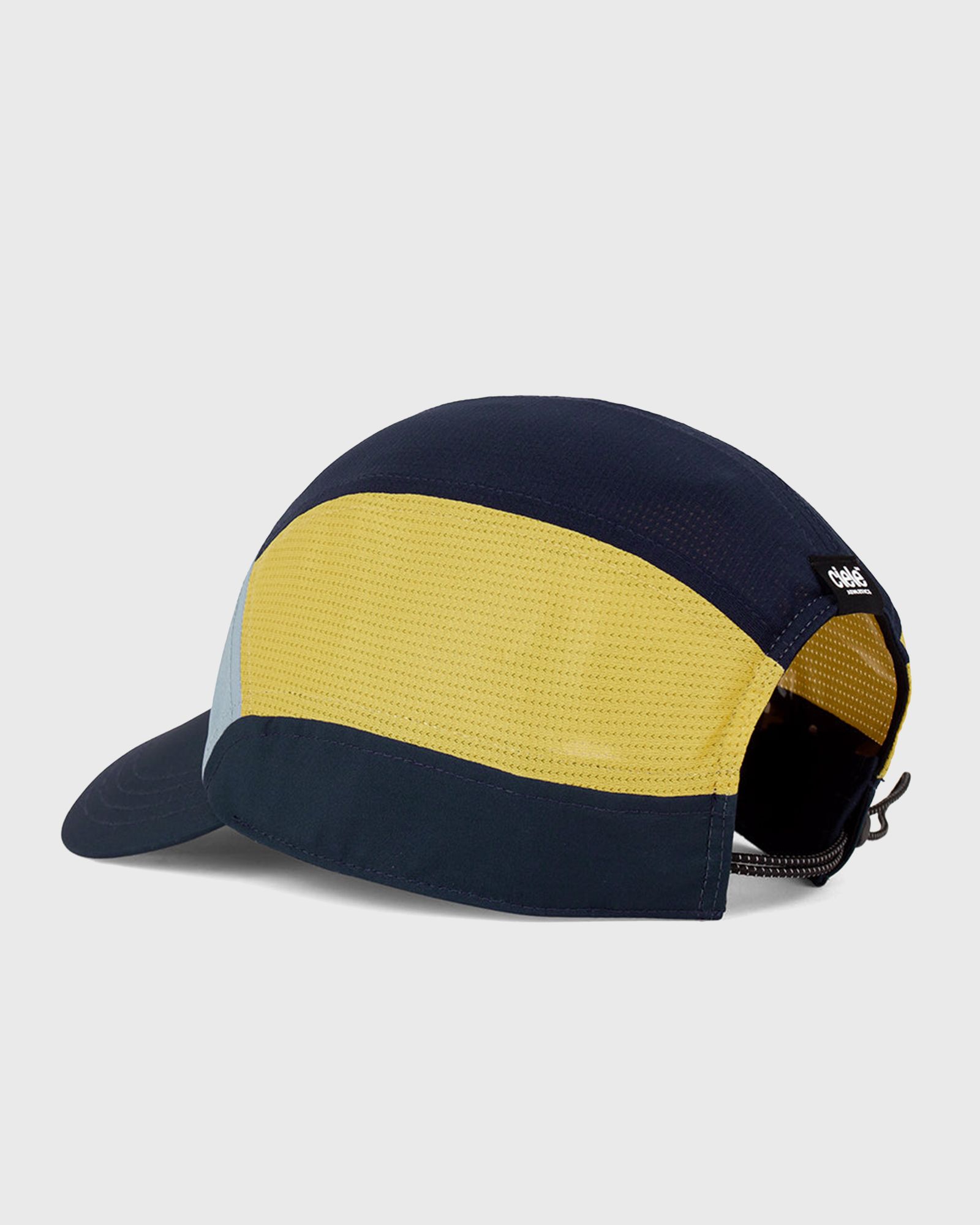 FSTCapSC-Comp-RunningC-Chambray