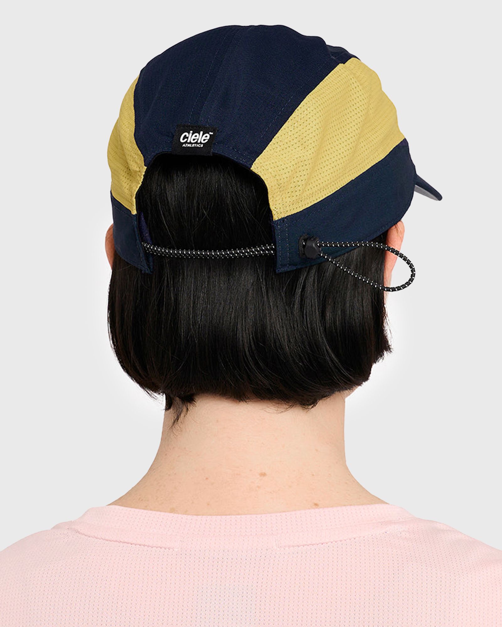 FSTCapSC-Comp-RunningC-Chambray