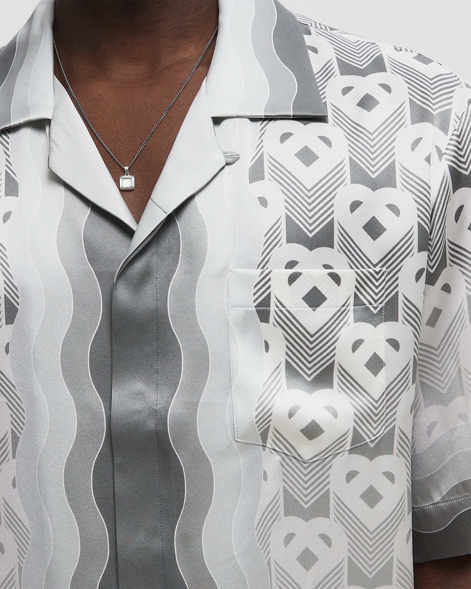 SHORT SLEEVE CUBAN COLLAR SHIRT