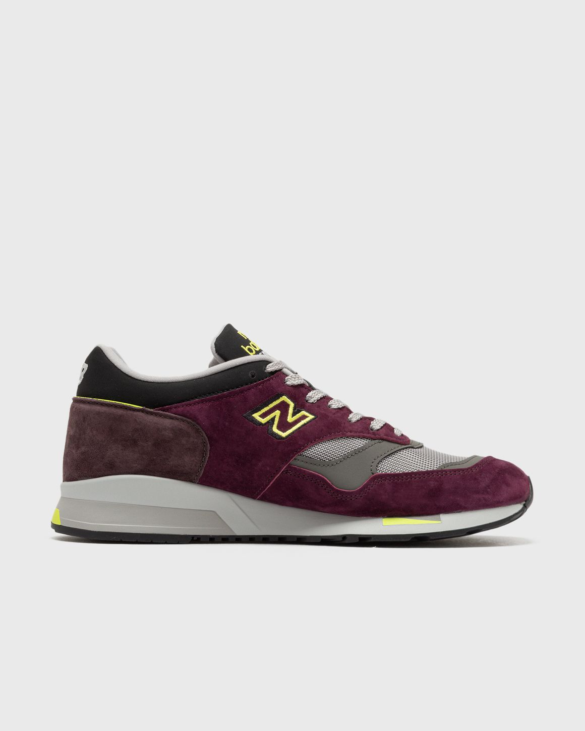 レッド（赤）系 New Balance 1500(ニューバランス) - 海外通販のBUYMA