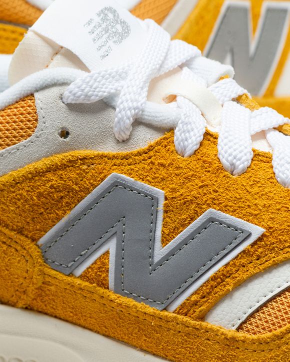 New balance 997 on sale yellow