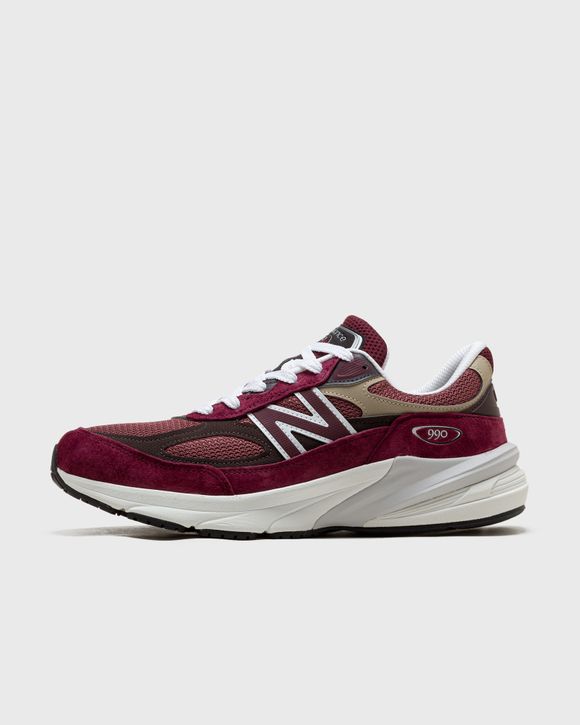 990