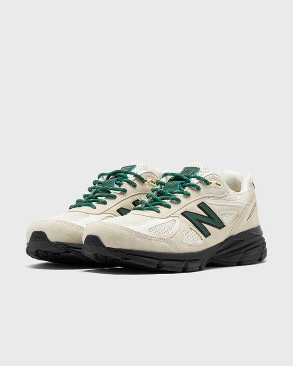 990