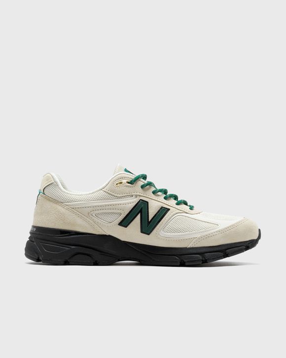 990