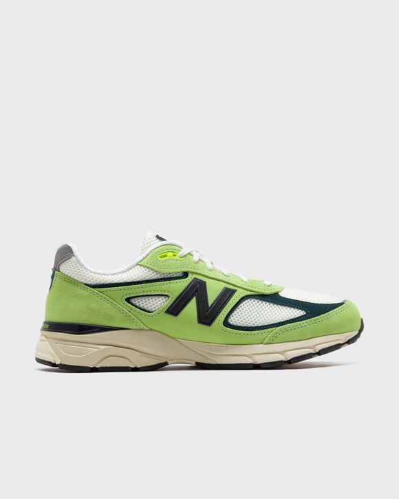 990