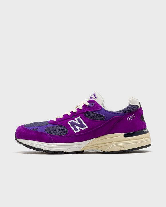 993
