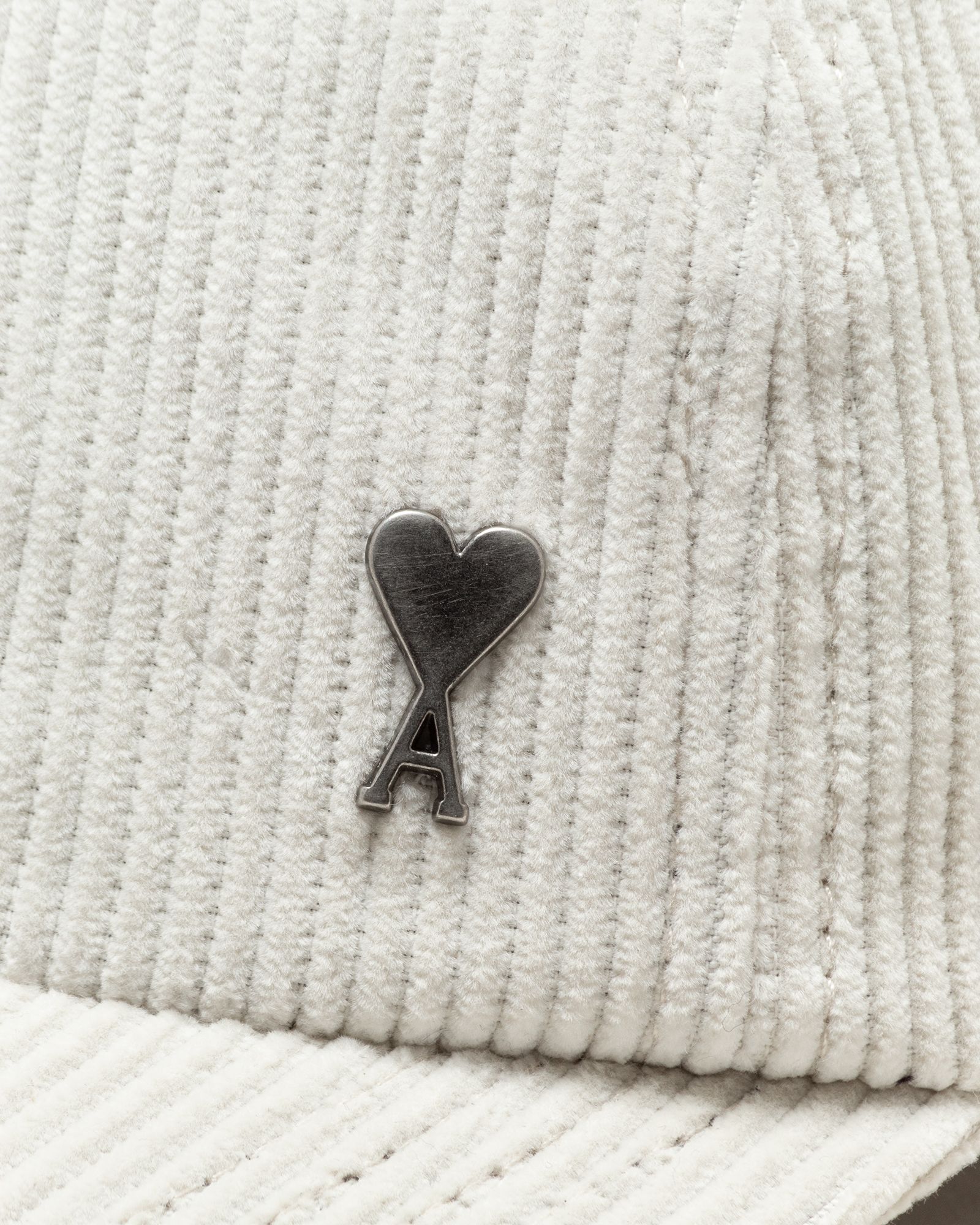 AMI DE COEUR STUDS CAP