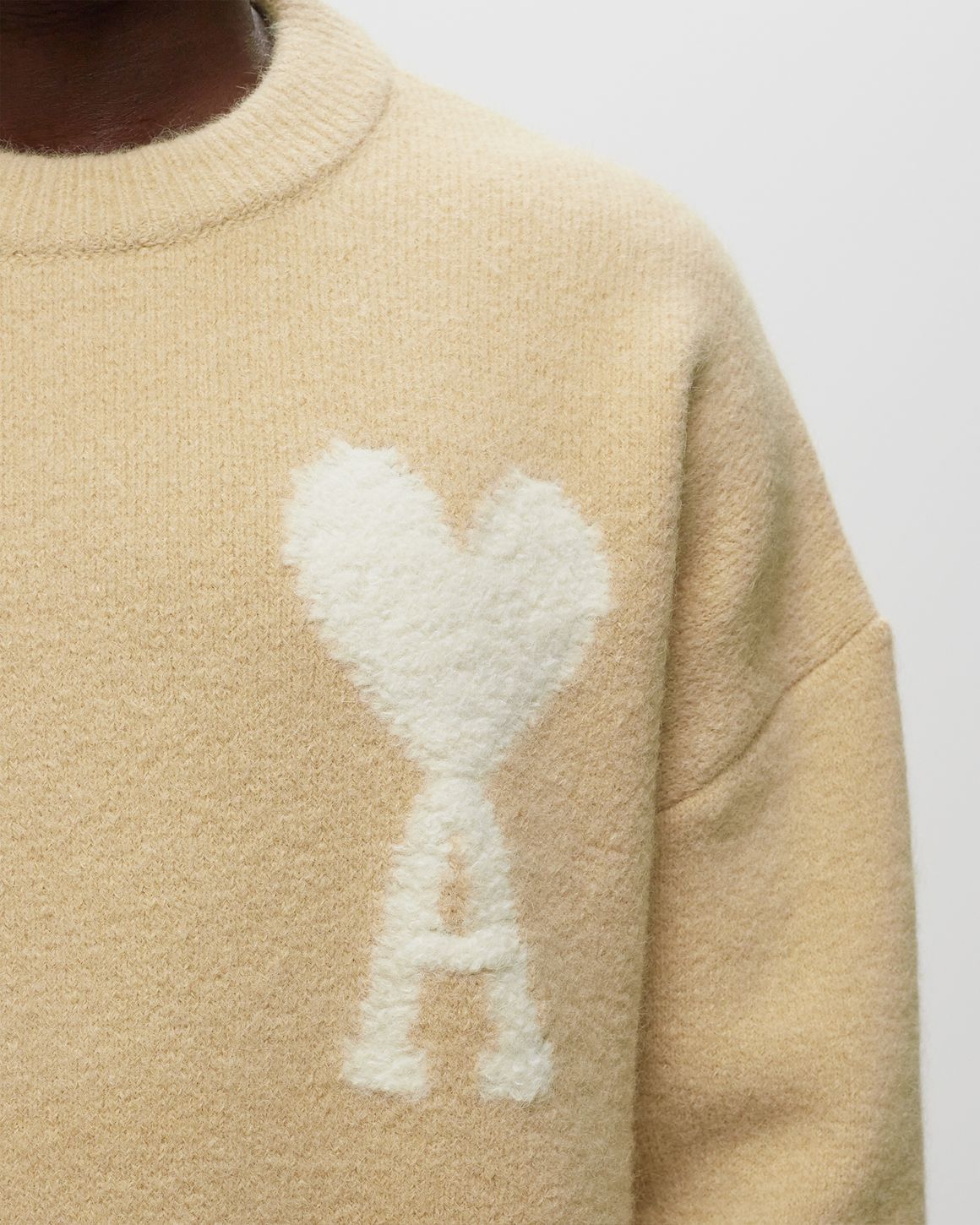 ★★AMI PARIS★★ Heart Logo ADC Knit Ivory UKS046KN0042193 PARIS★★ UKS046KN0042193 Knit ★★AMI Logo Ivory Heart ADC