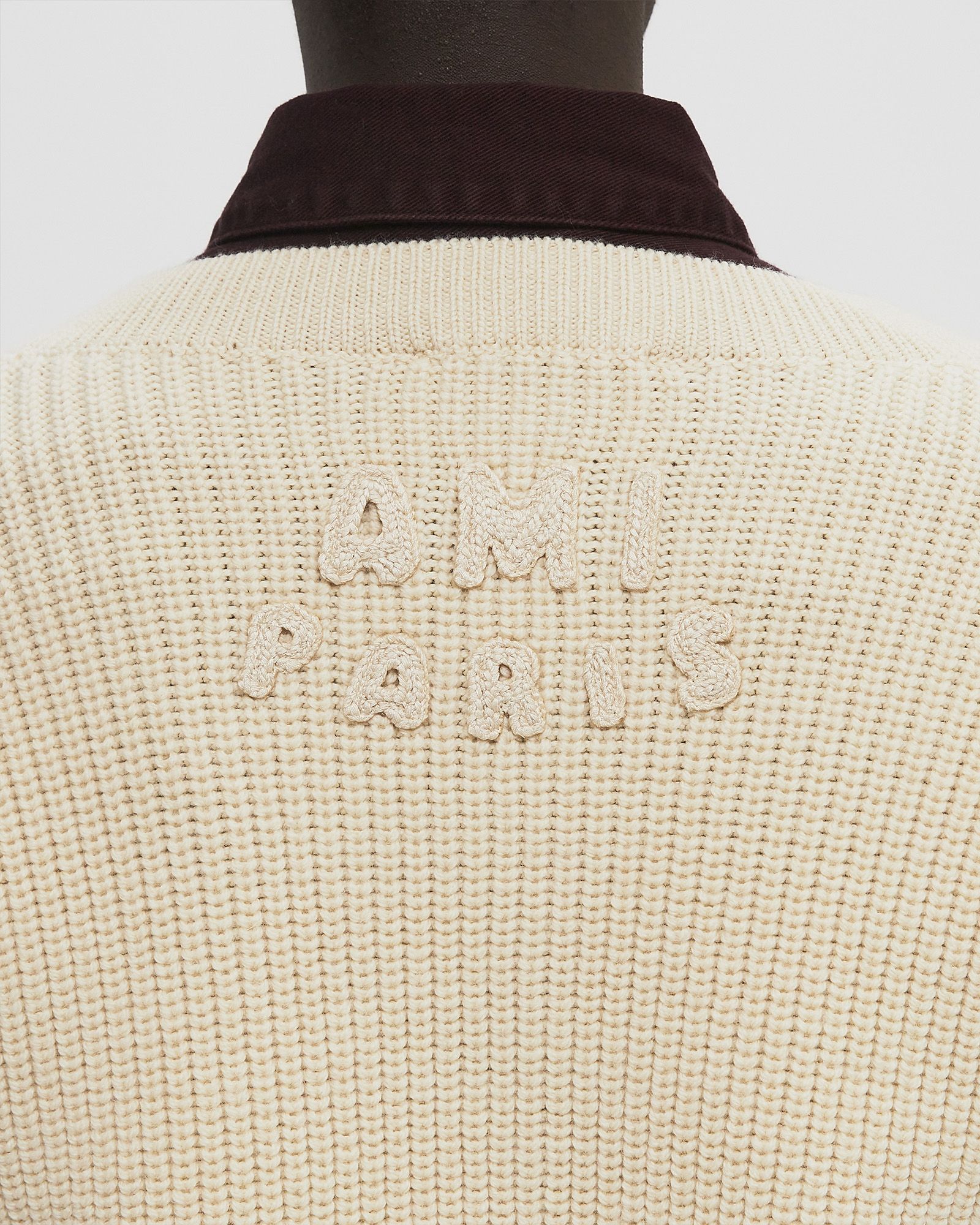 AMI Paris RIBBED V NECK SWEATER White | BSTN Store