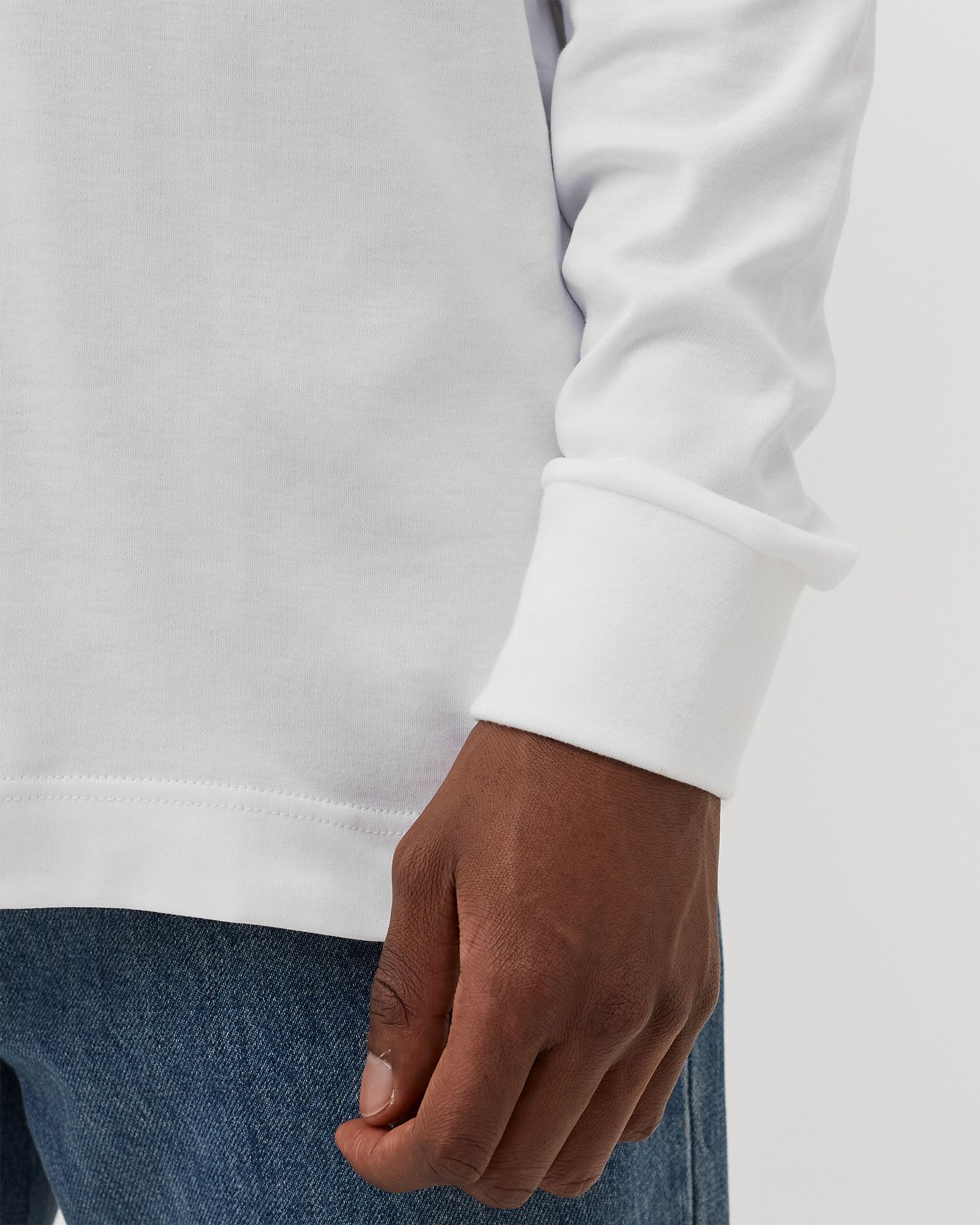 LONG SLEEVED TURTLE NECK TEE-SHIRT