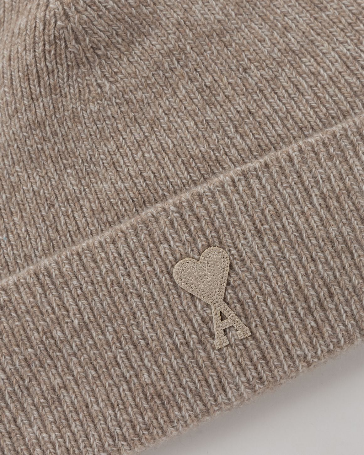 AMI Paris TONAL AMI DE COEUR BEANIE Beige | BSTN Store