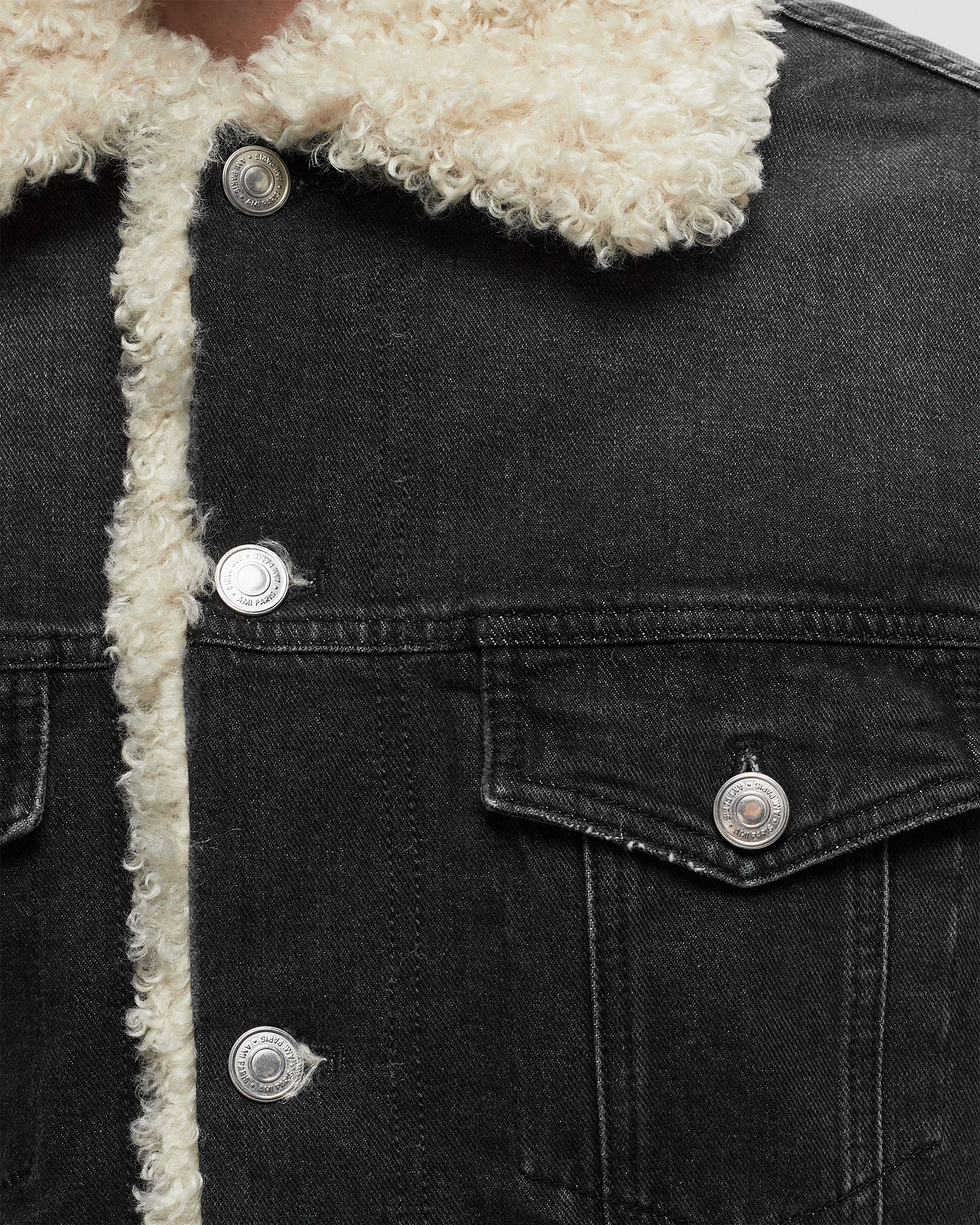 TRUCKER JACKET LINED WITH SYNTHETIC FUR