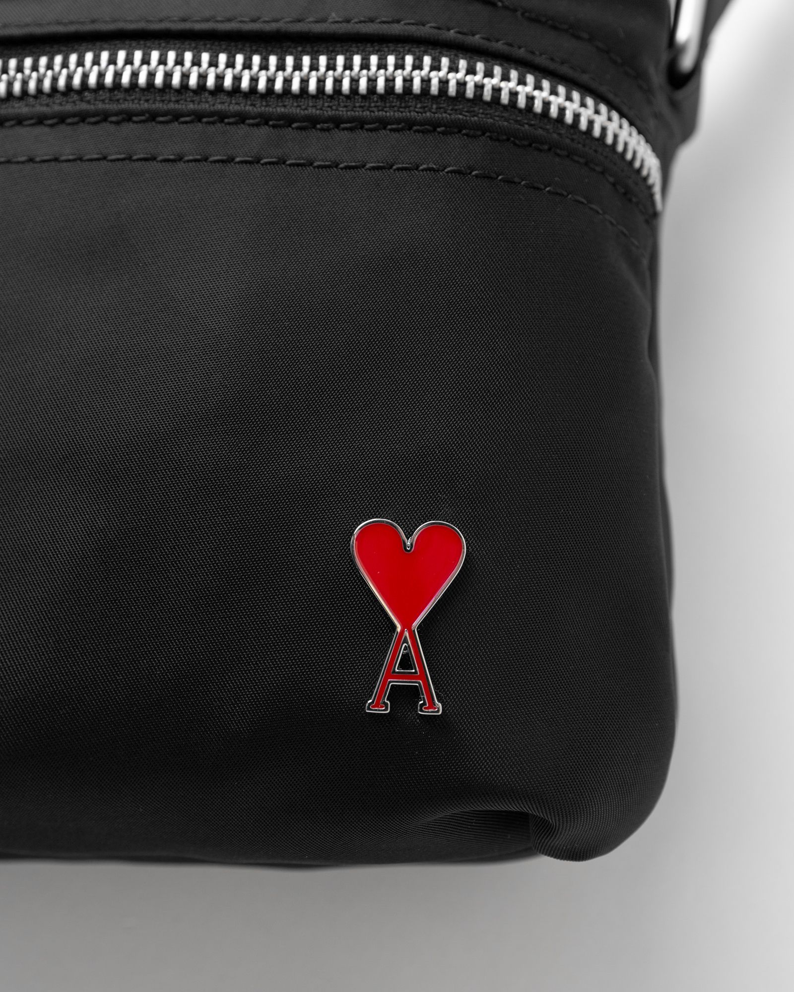 AMI DE COEUR CROSSBODY POCKET BAG
