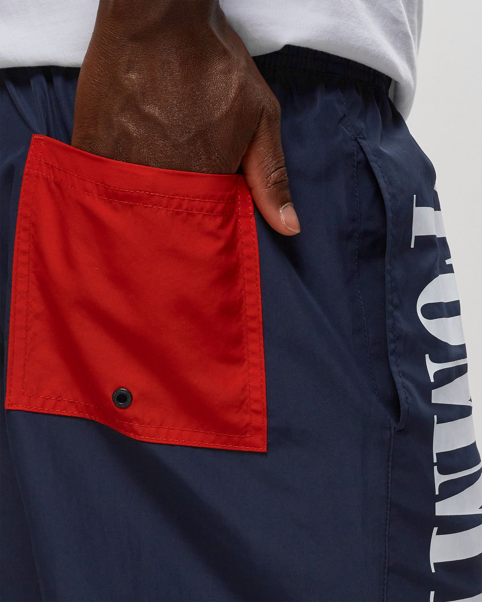 MEDIUM DRAWSTRING COLORBLOCK SHORTS